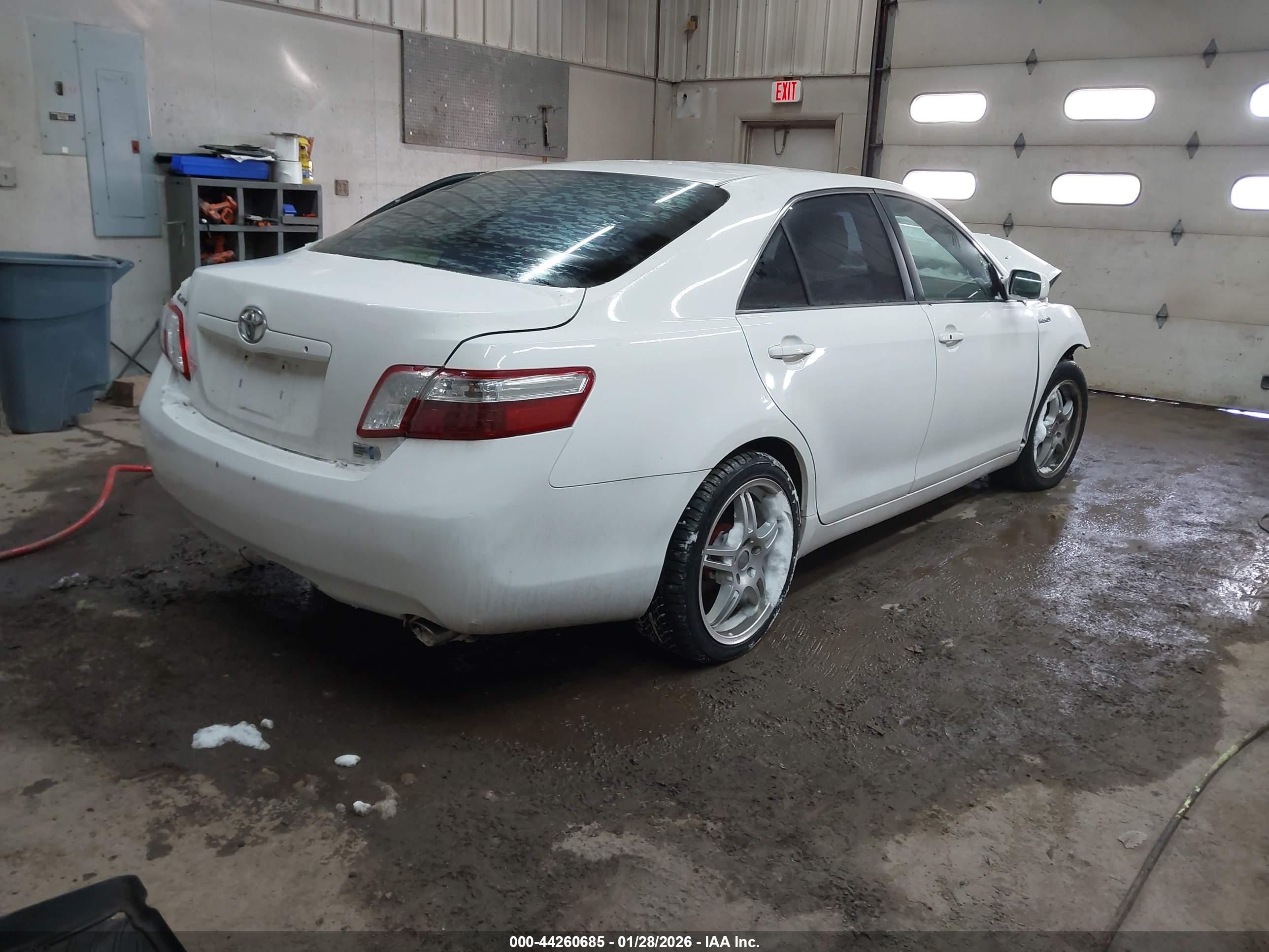 TOYOTA CAMRY image 4