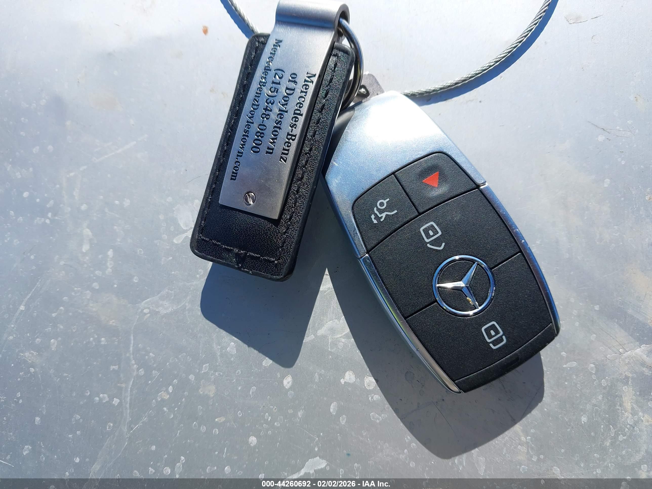 MERCEDES-BENZ GLS image 11