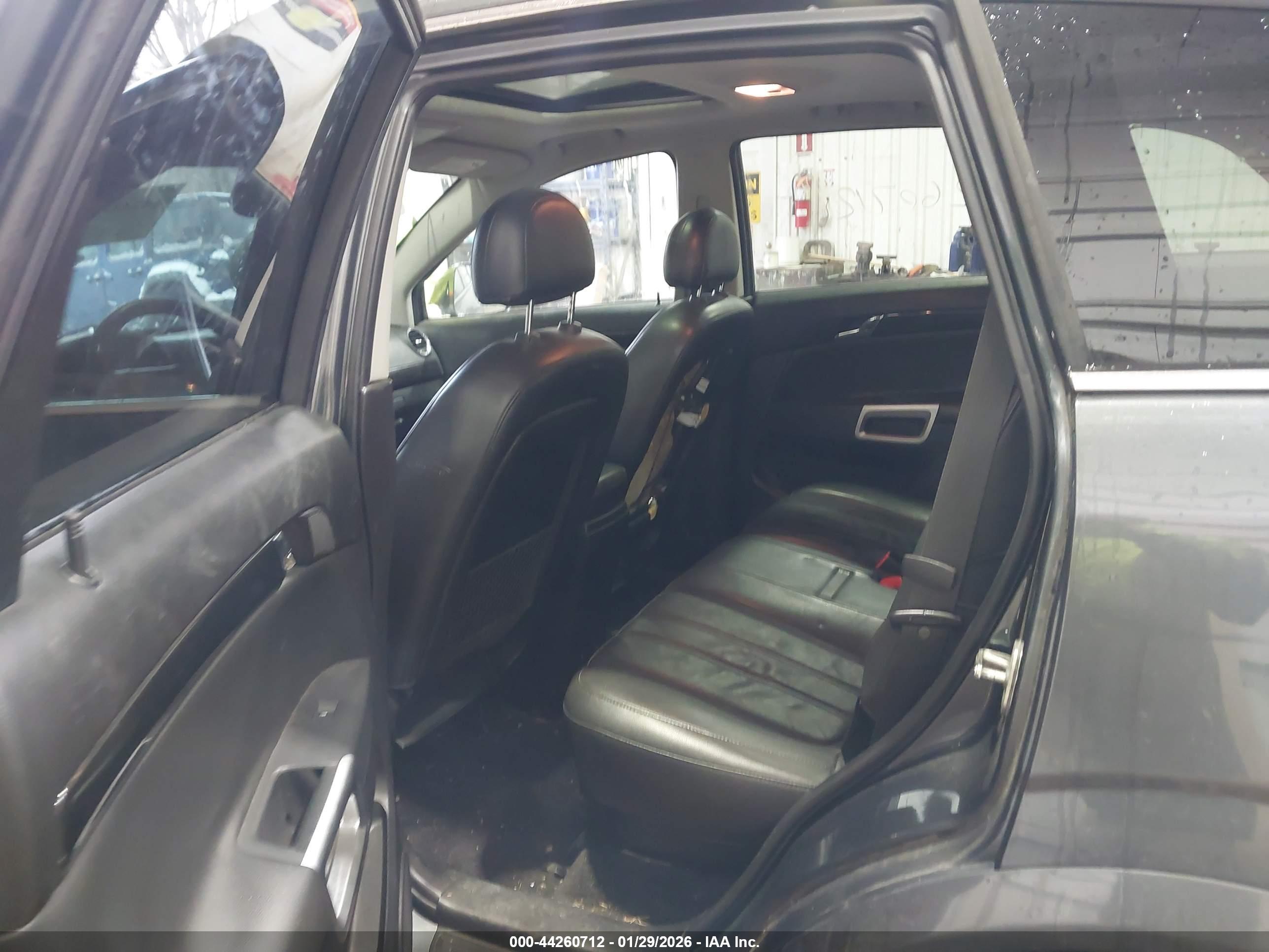 CHEVROLET CAPTIVA image 8