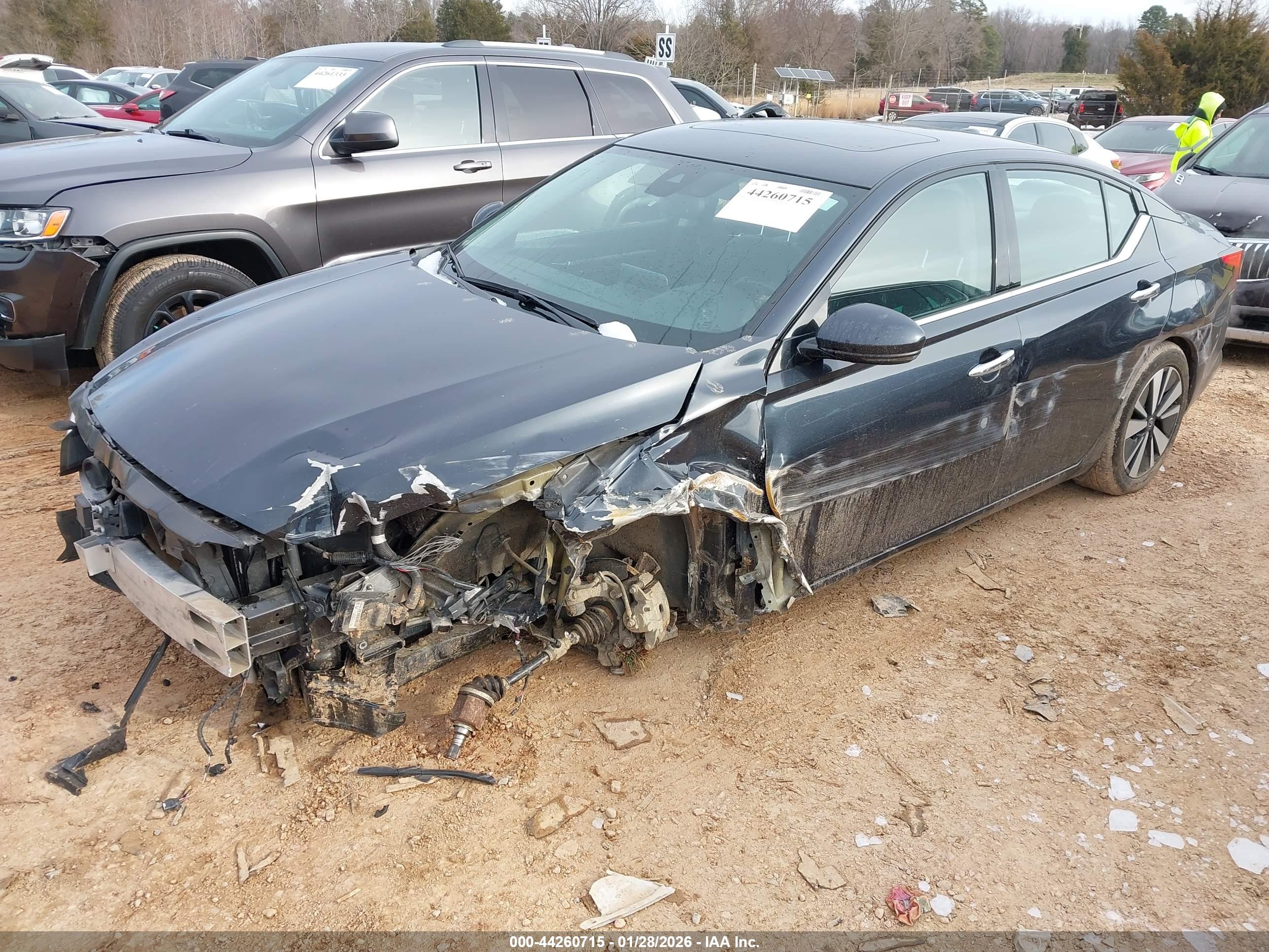 NISSAN ALTIMA image 2