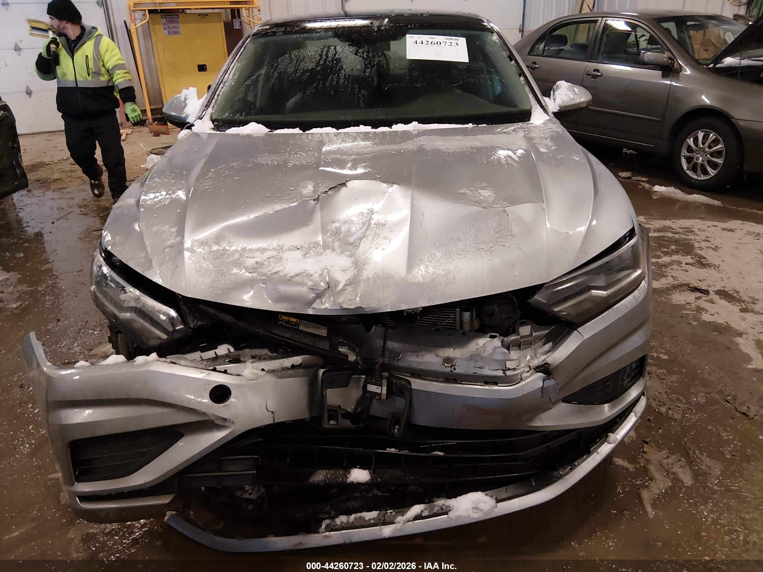 VOLKSWAGEN JETTA image 6