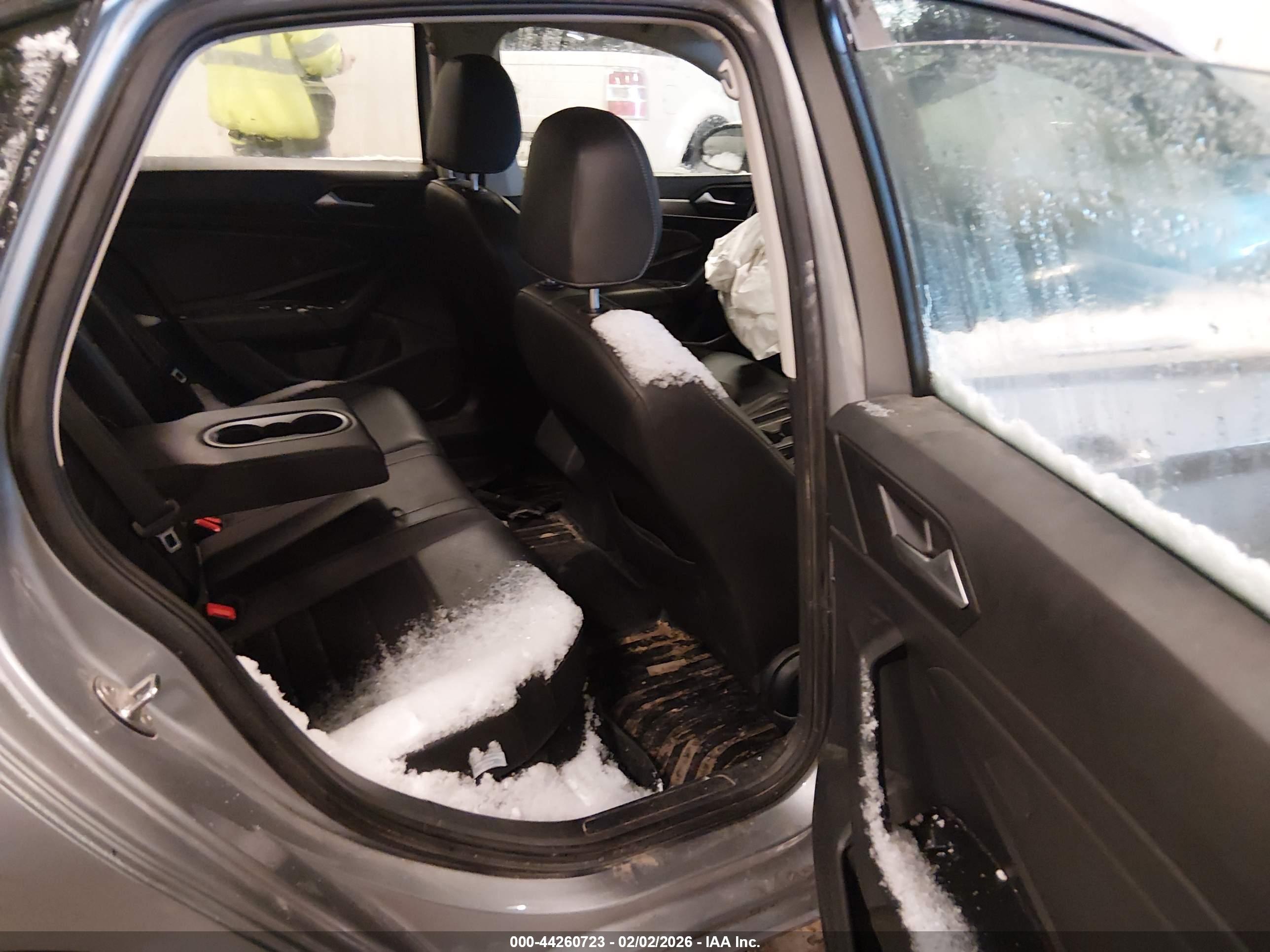VOLKSWAGEN JETTA image 8