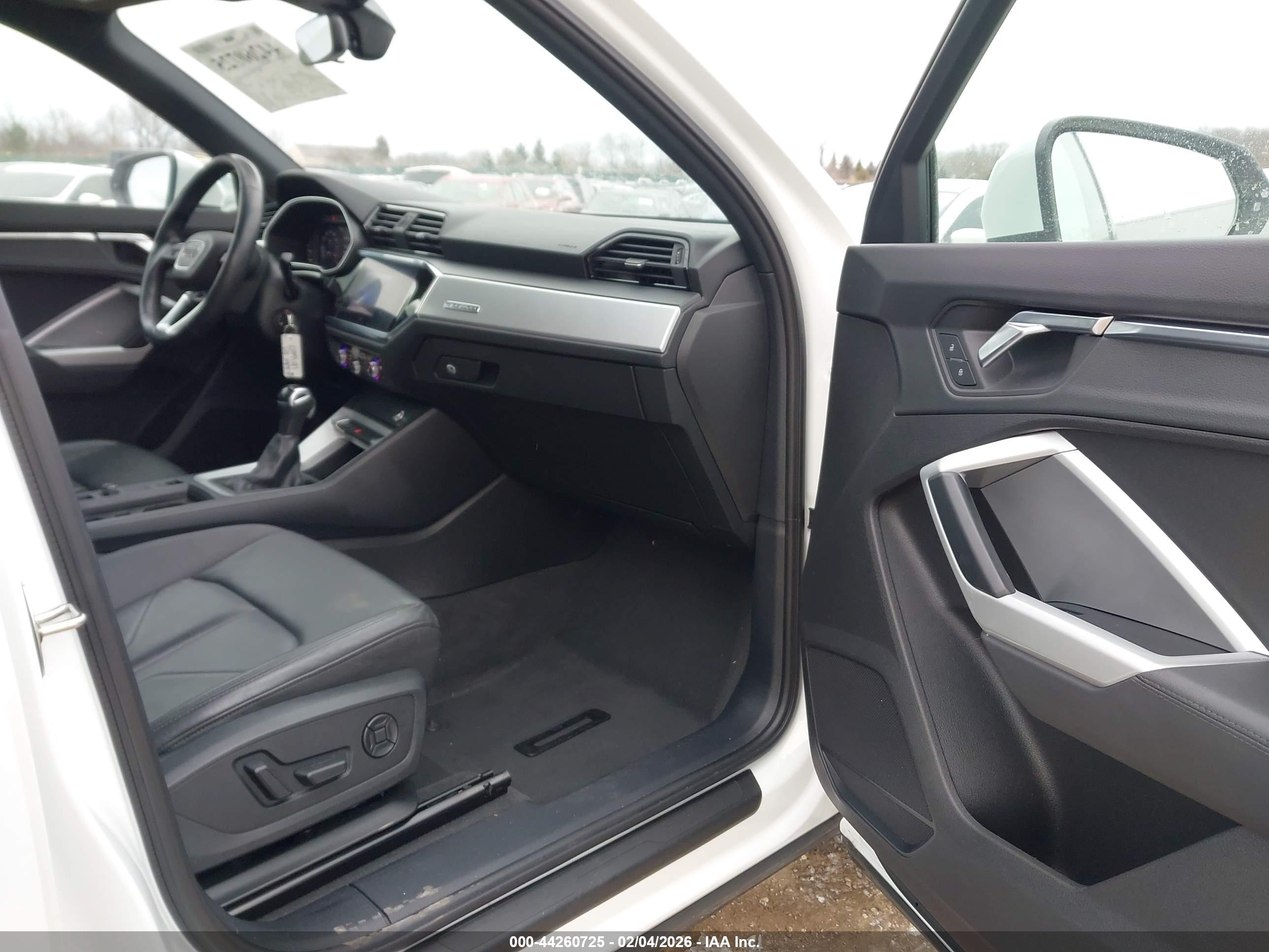 AUDI Q3 image 5