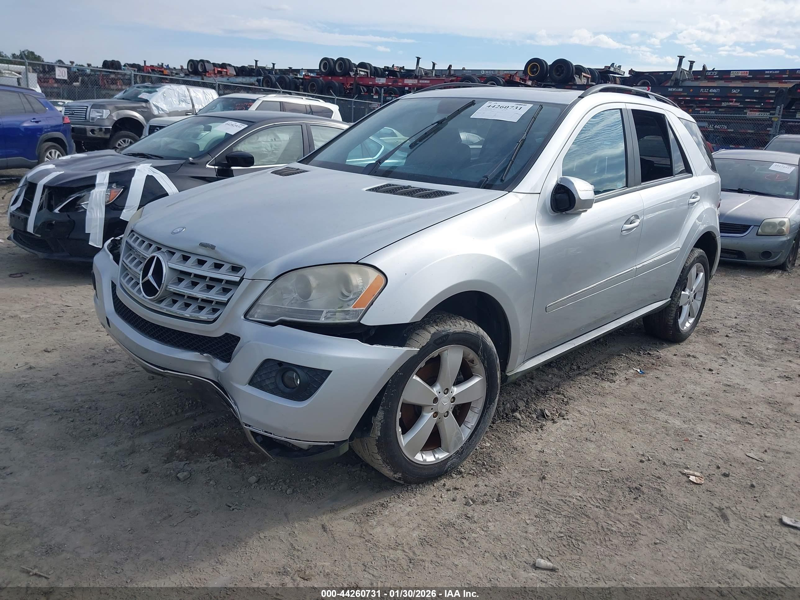 MERCEDES-BENZ ML image 2