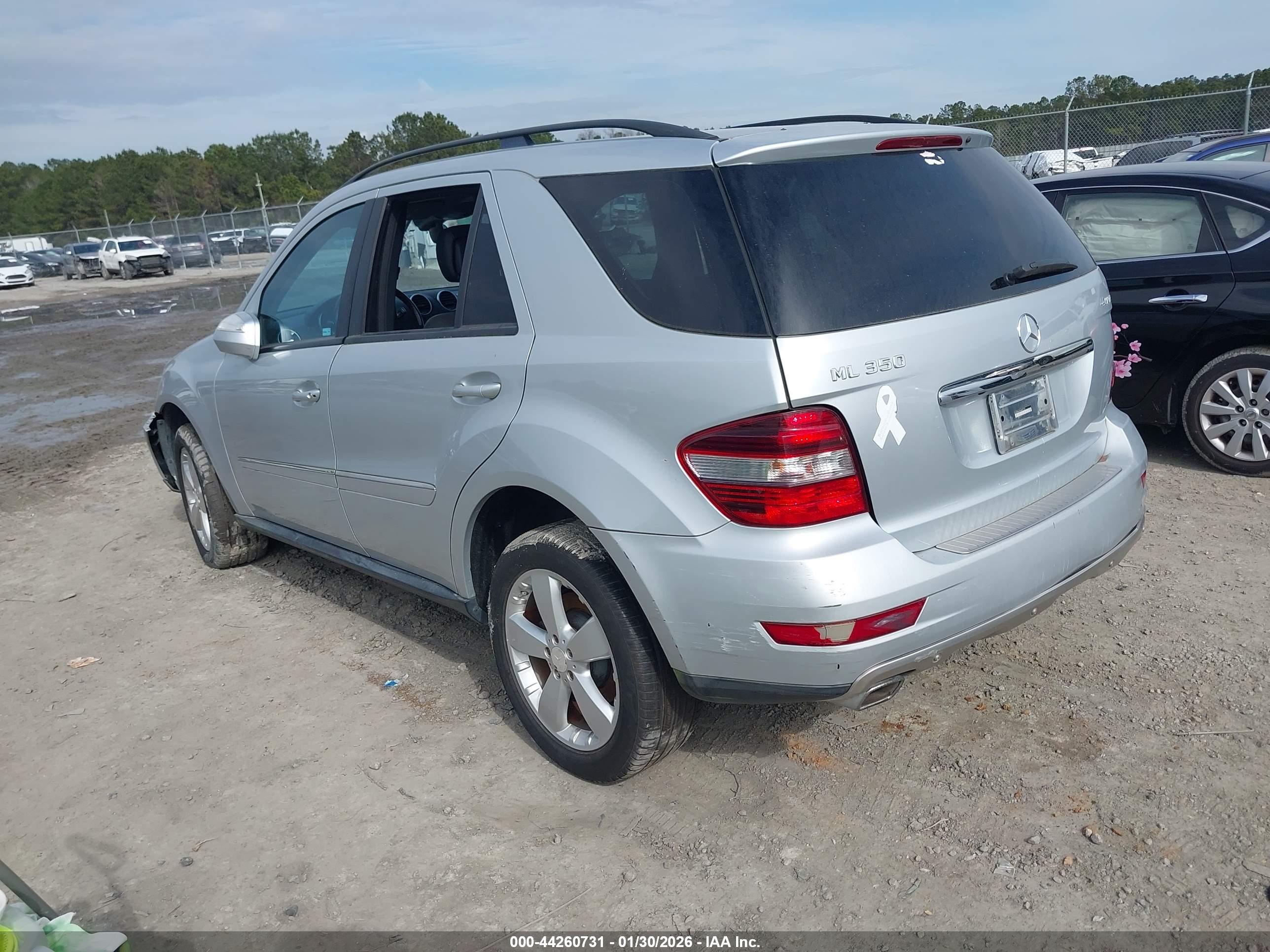 MERCEDES-BENZ ML image 3