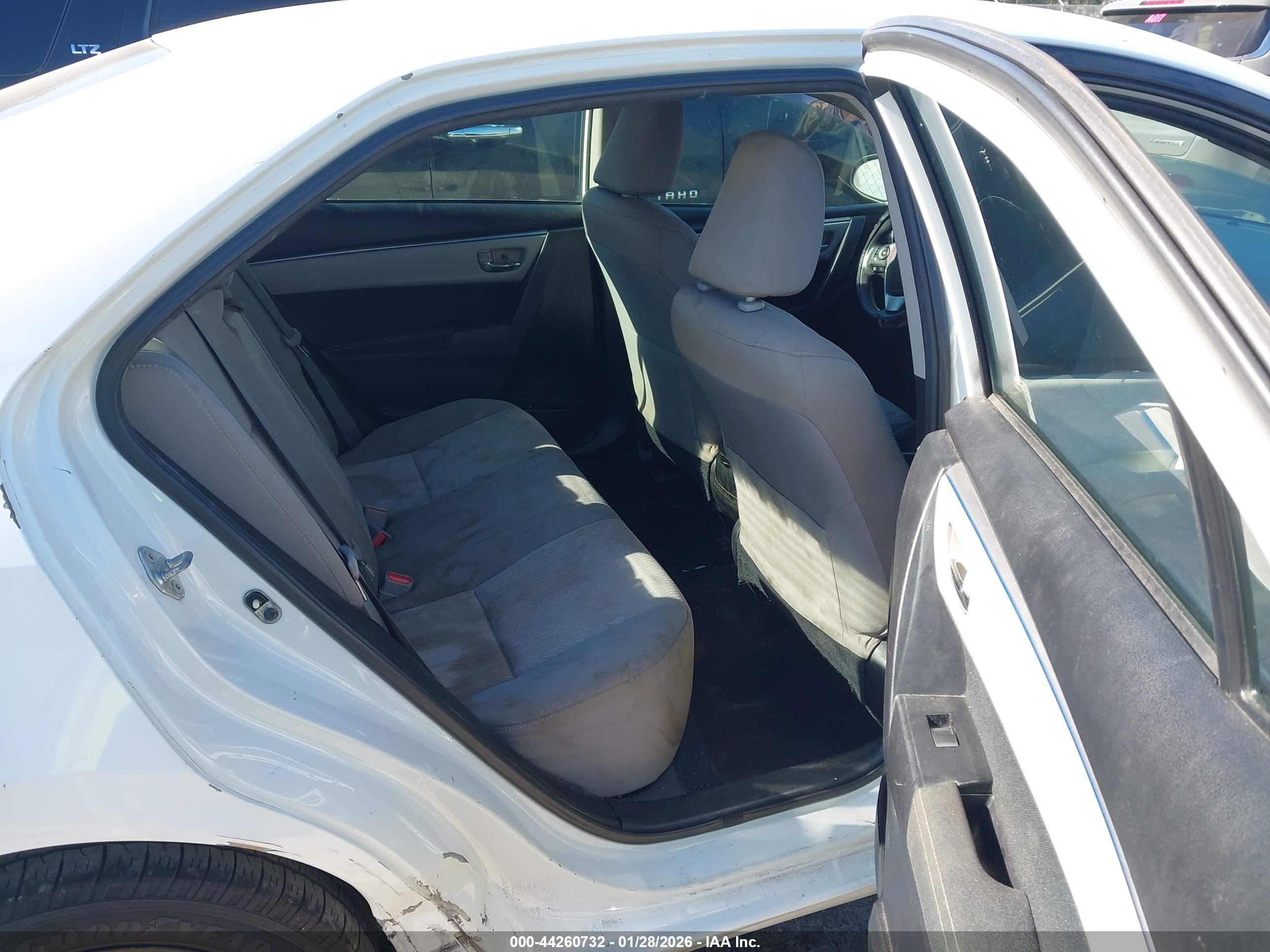 TOYOTA COROLLA image 8