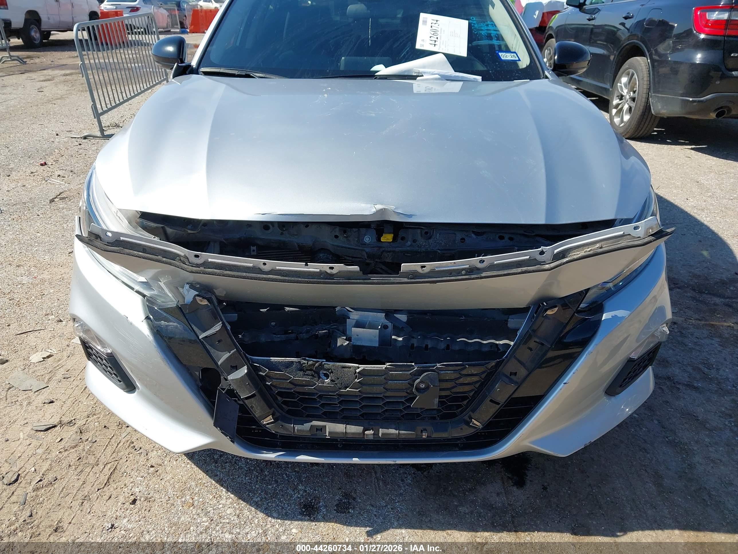NISSAN ALTIMA image 6