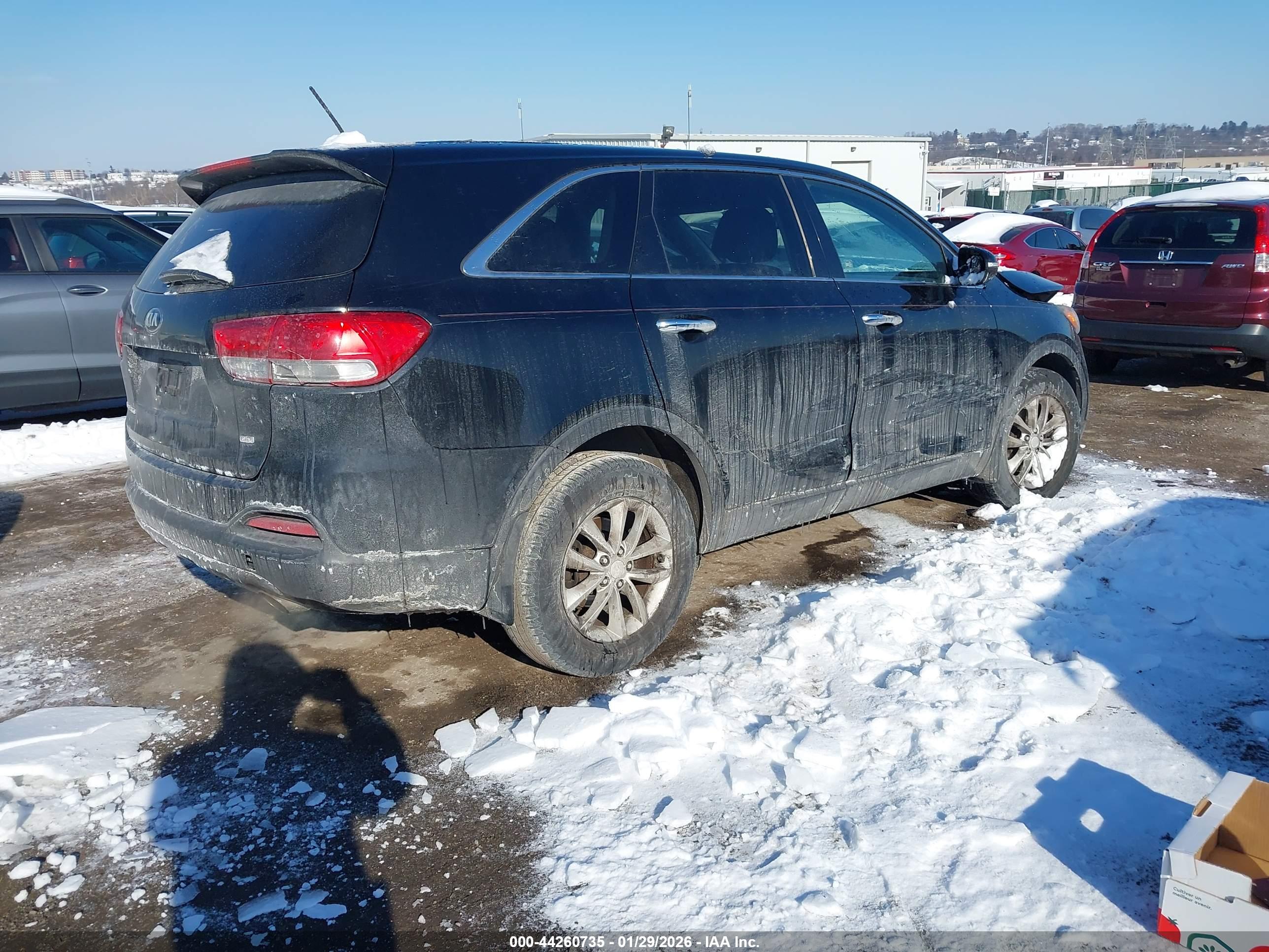 KIA SORENTO image 4
