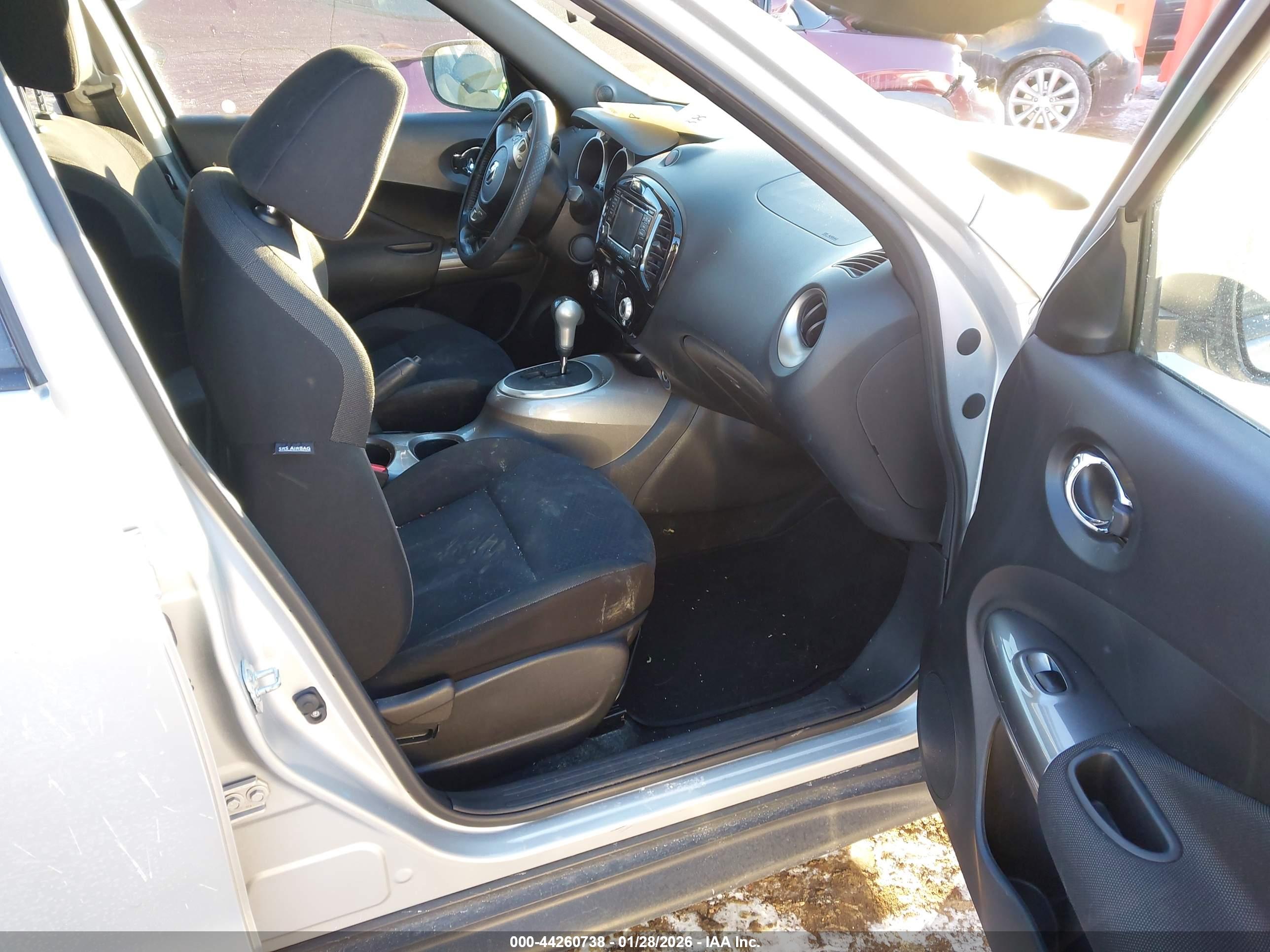 NISSAN JUKE image 5