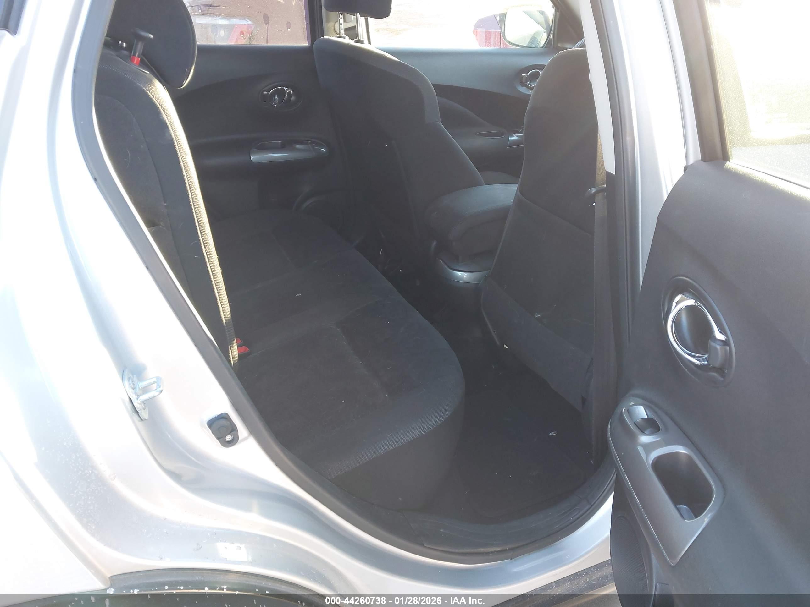 NISSAN JUKE image 8