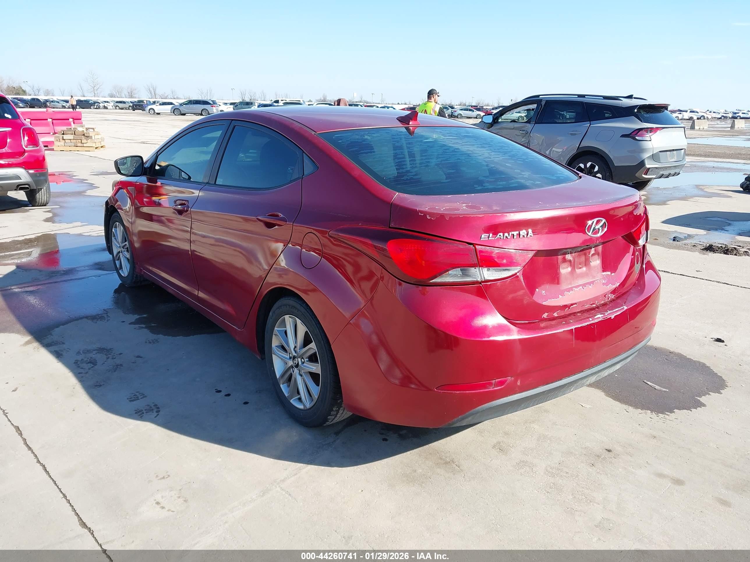 HYUNDAI ELANTRA image 3