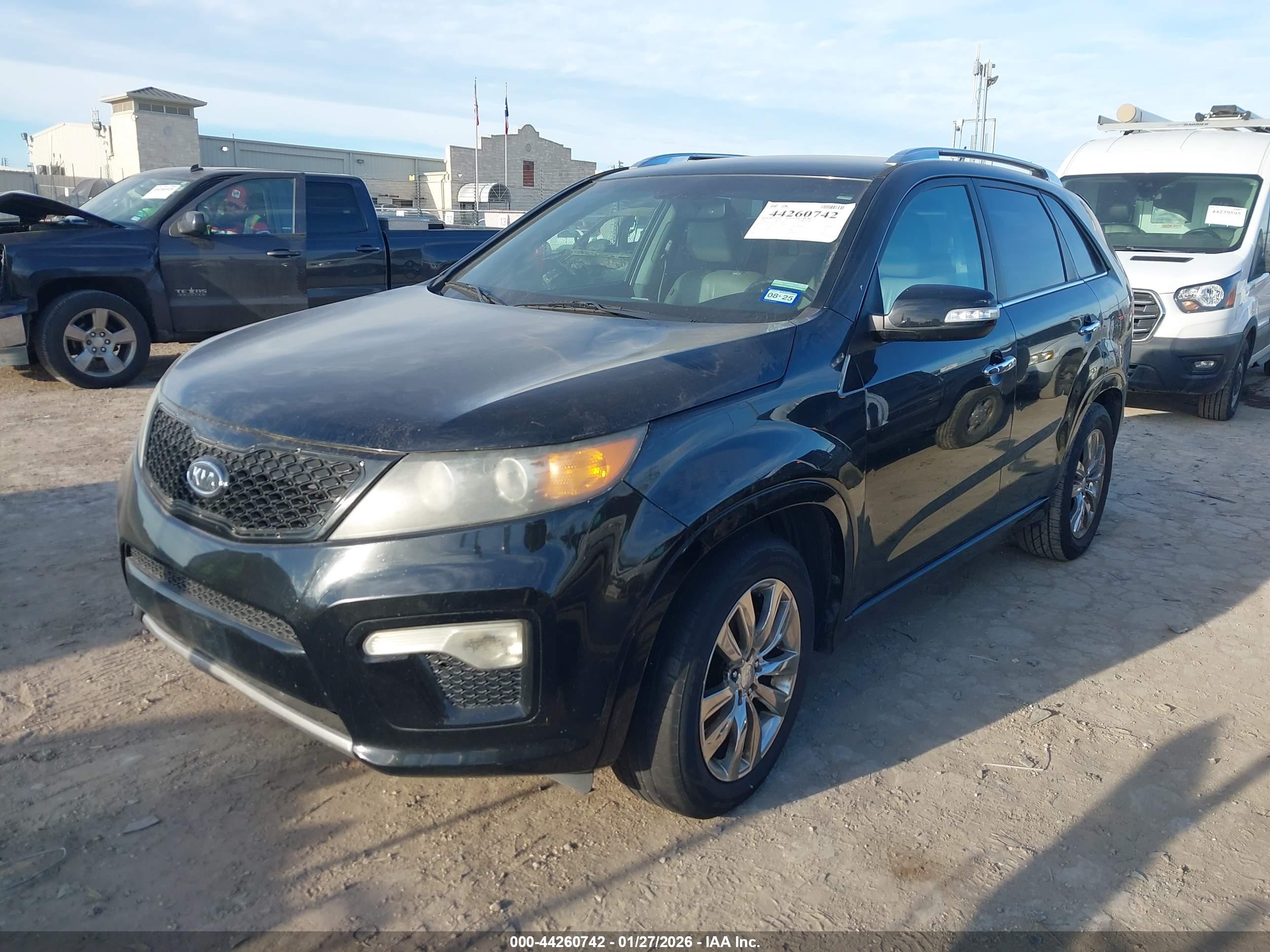 KIA SORENTO image 2