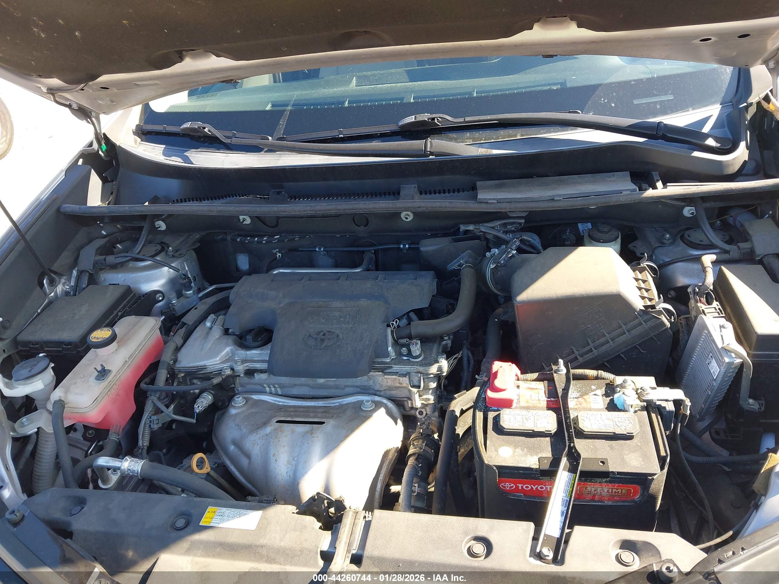 TOYOTA RAV4 image 10