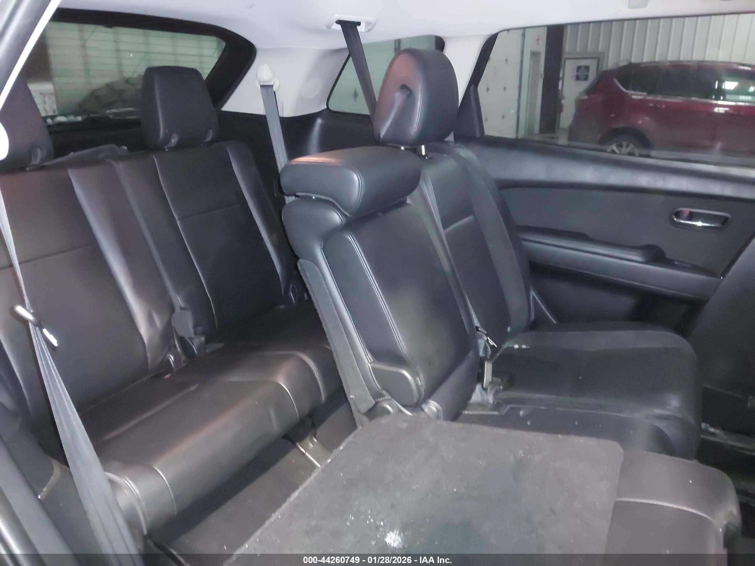 MAZDA CX-9 image 8