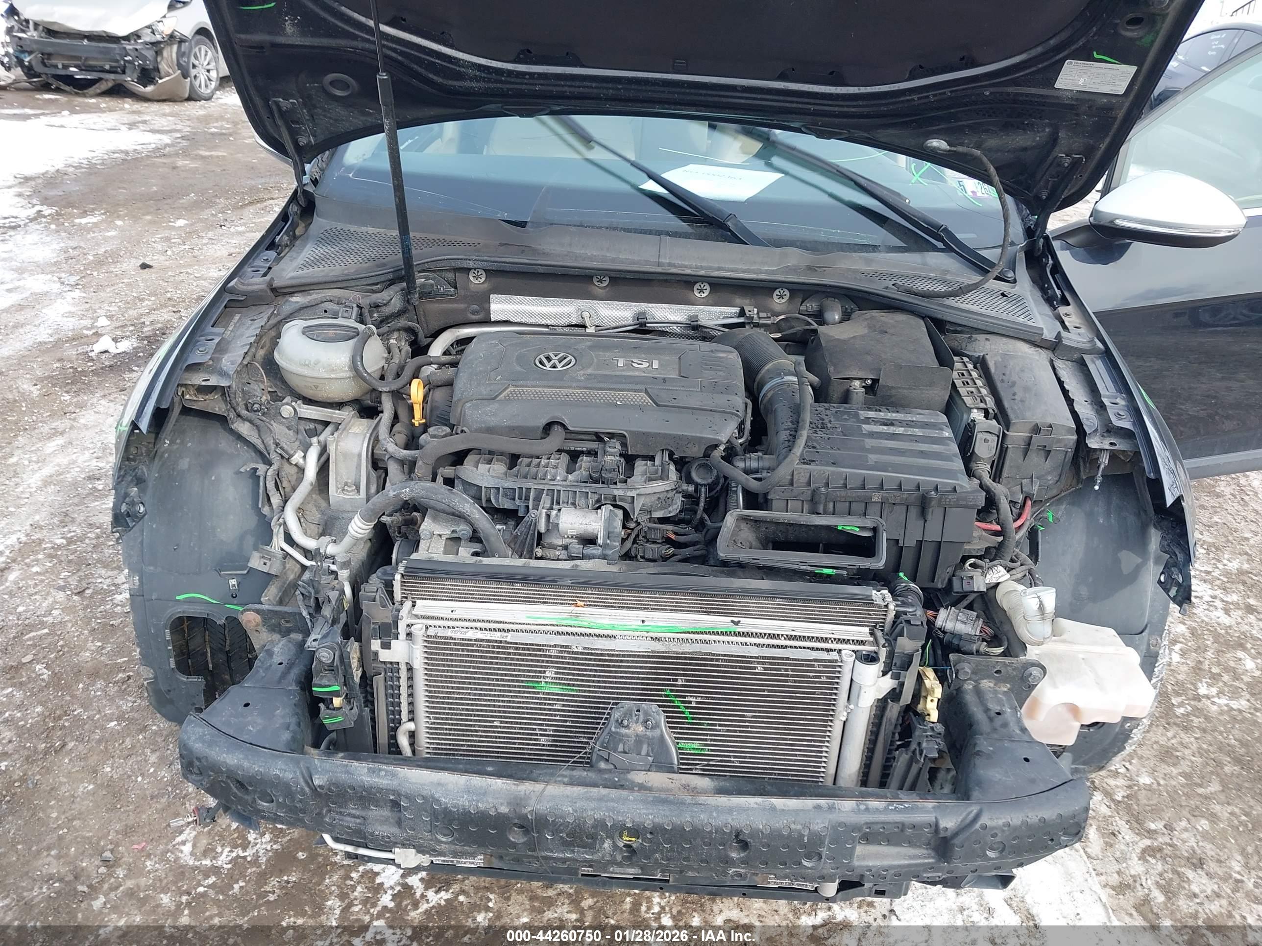 VOLKSWAGEN GOLF image 10