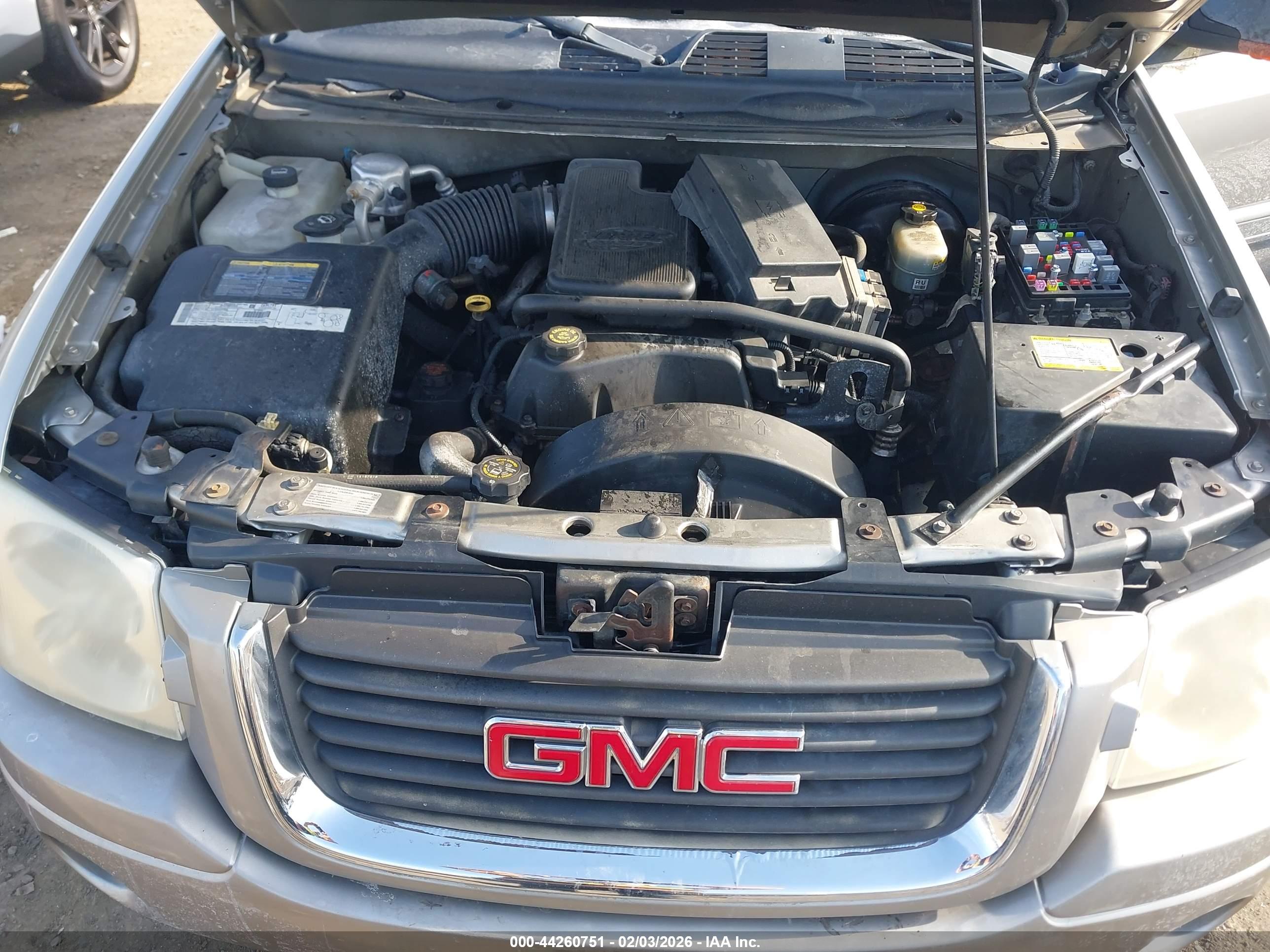 GMC ENVOY image 10