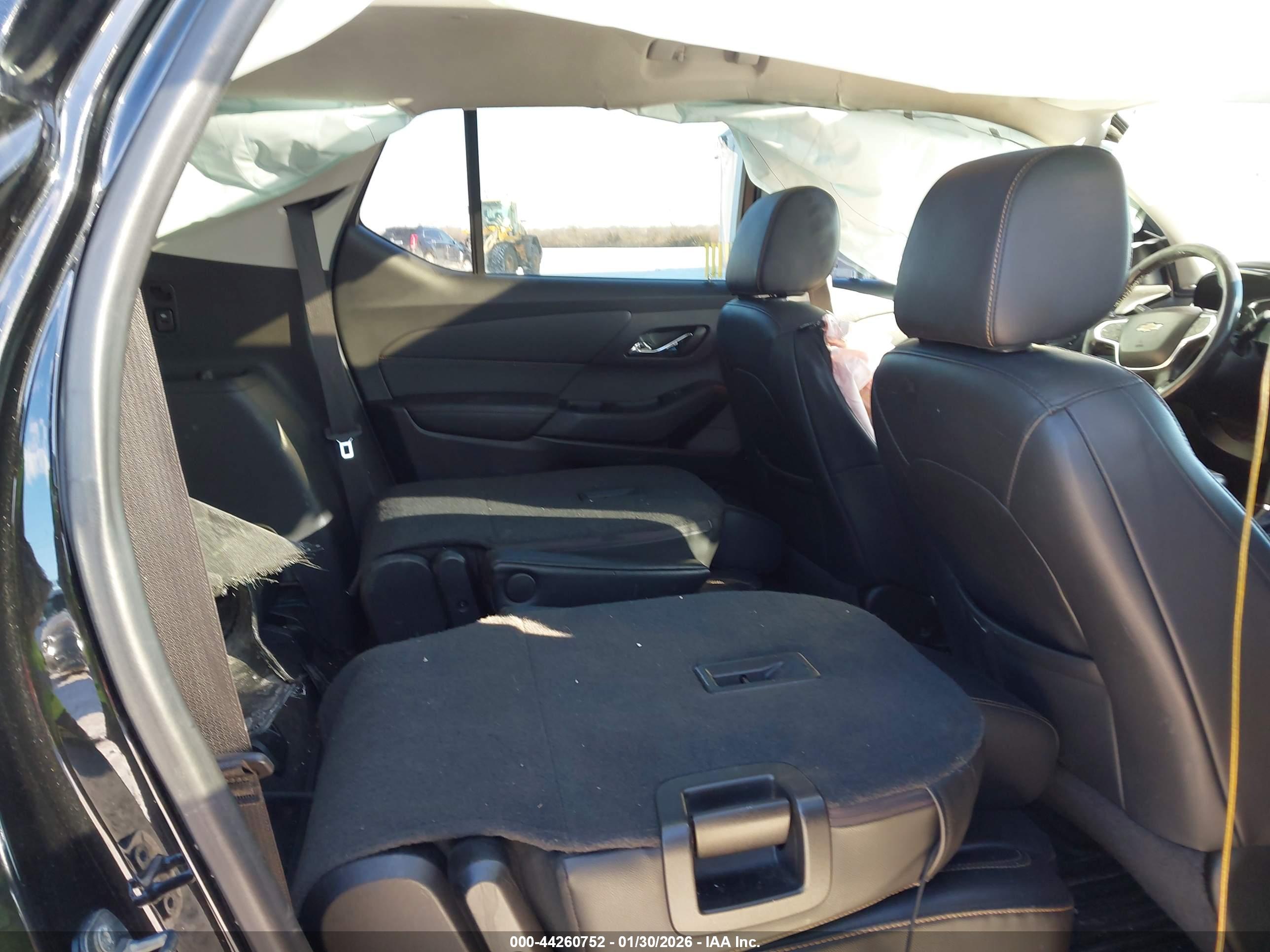 CHEVROLET TRAVERSE image 8