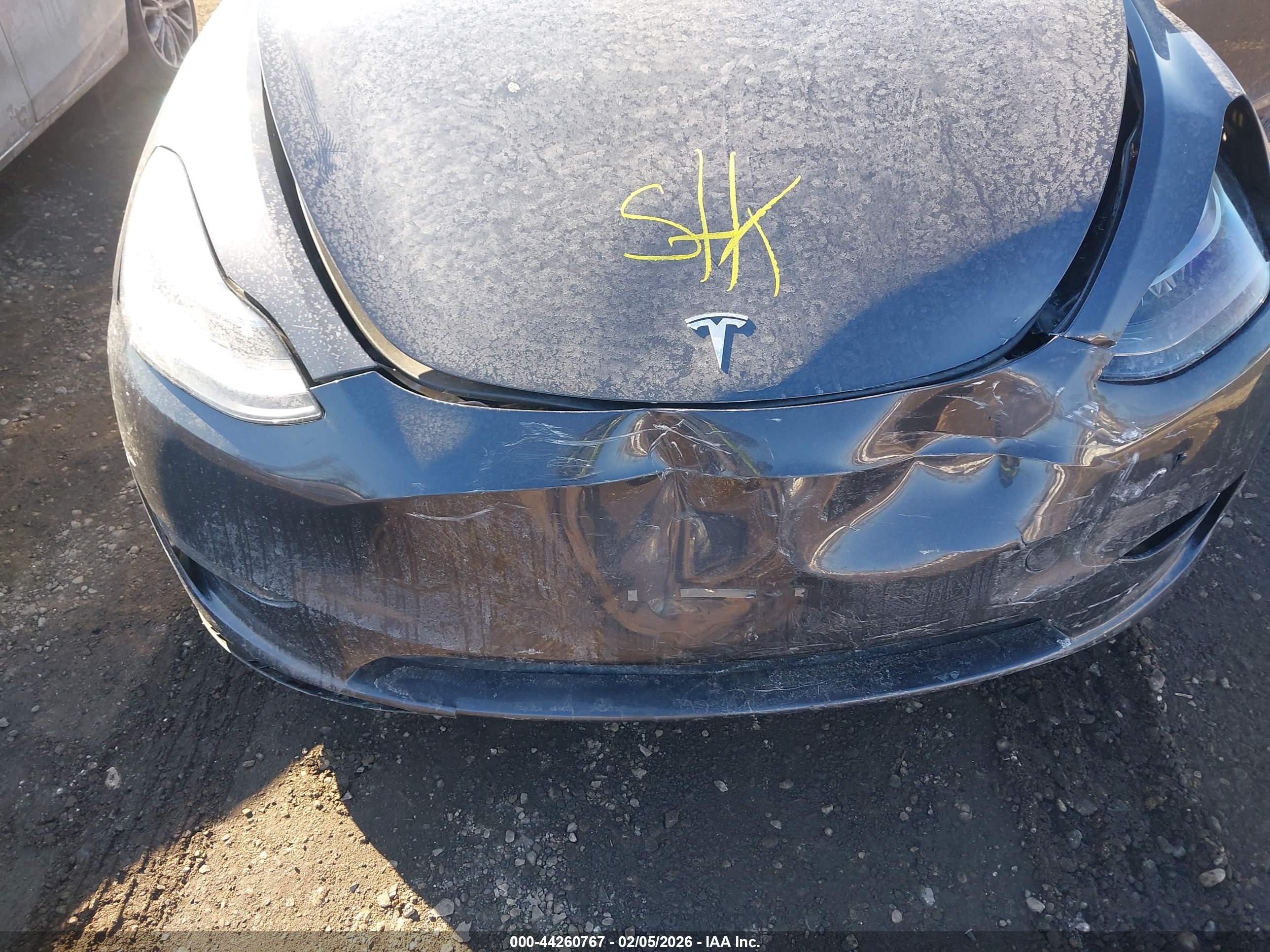 TESLA MODEL image 10