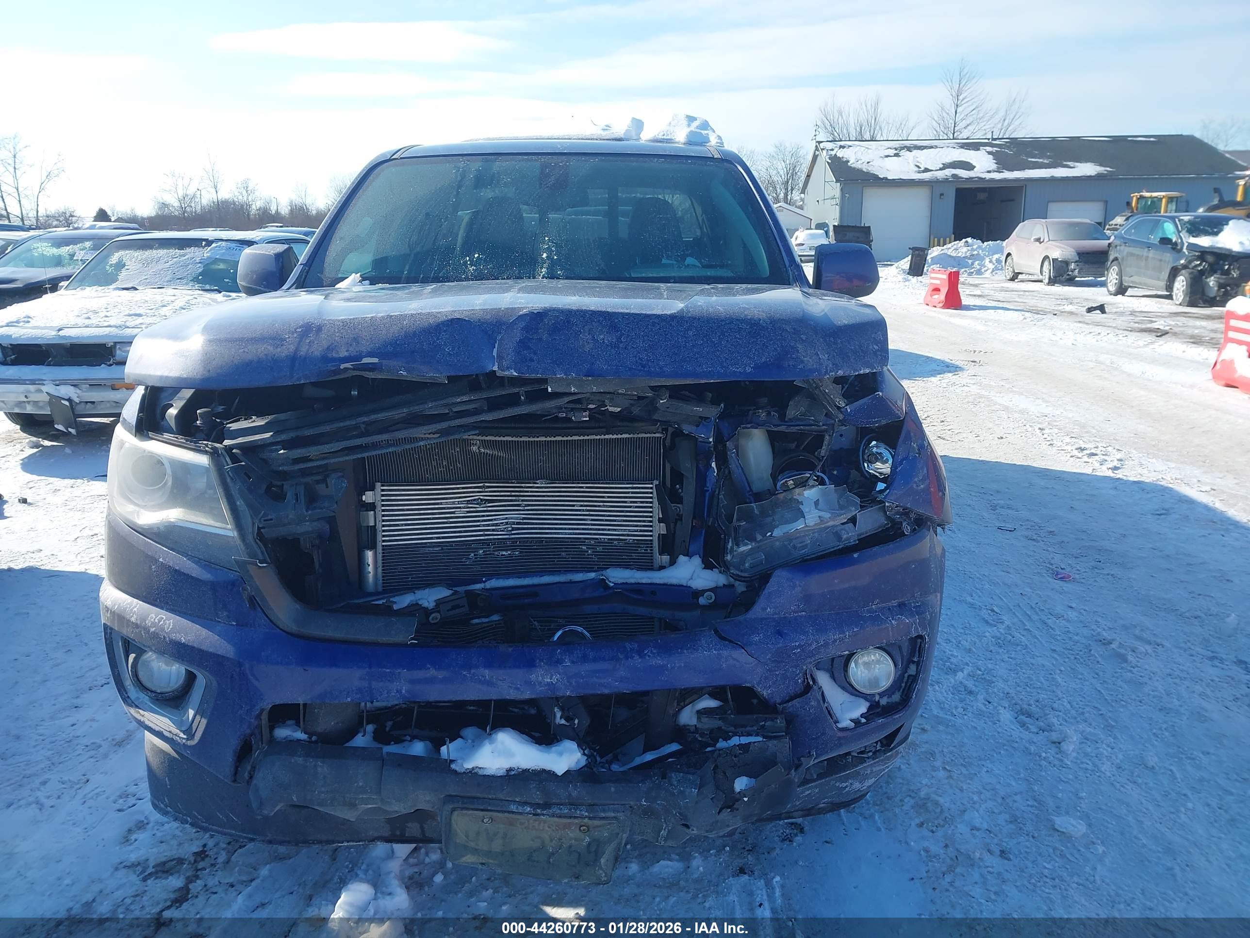 CHEVROLET COLORADO image 6