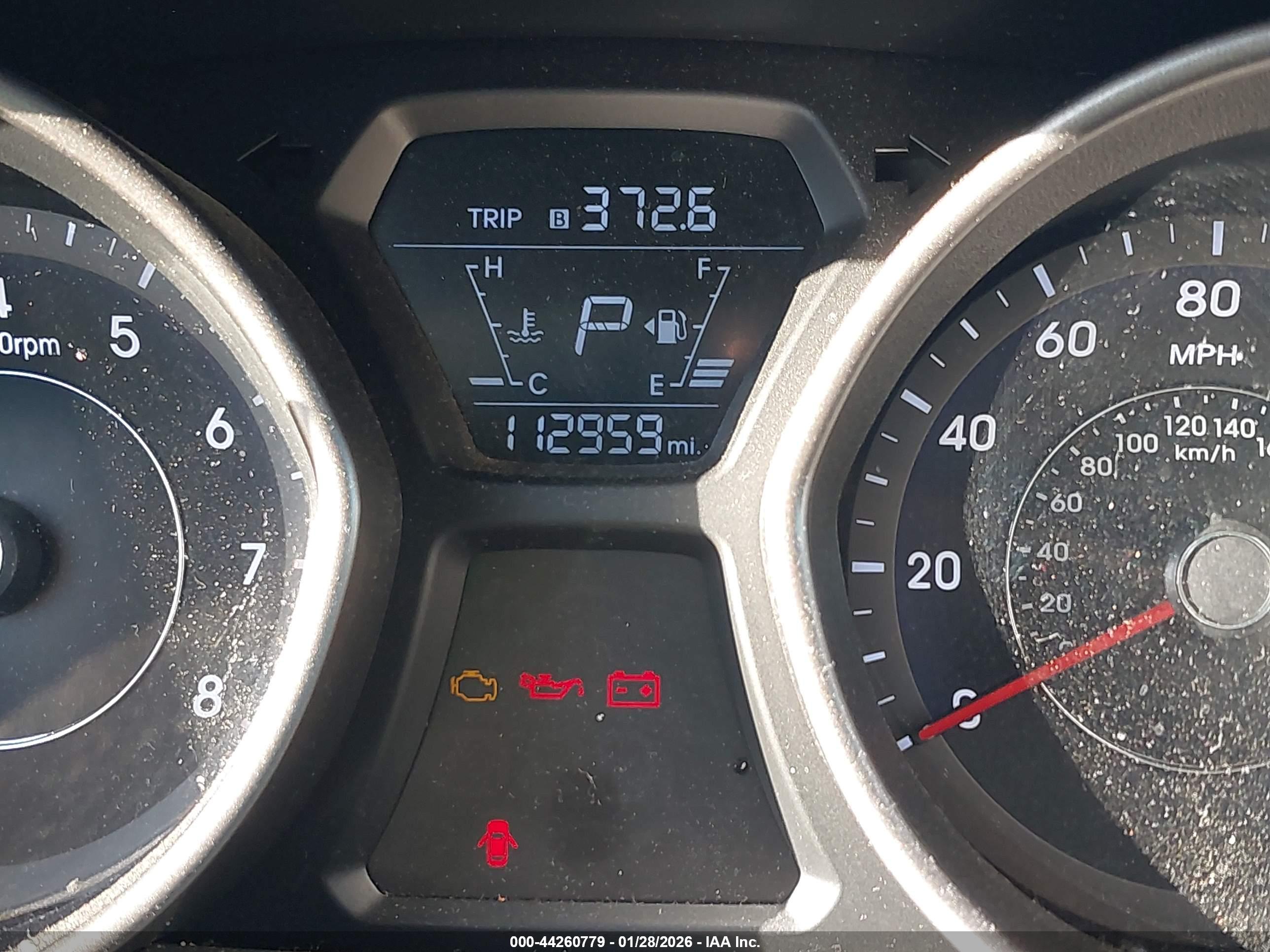 HYUNDAI ELANTRA image 7