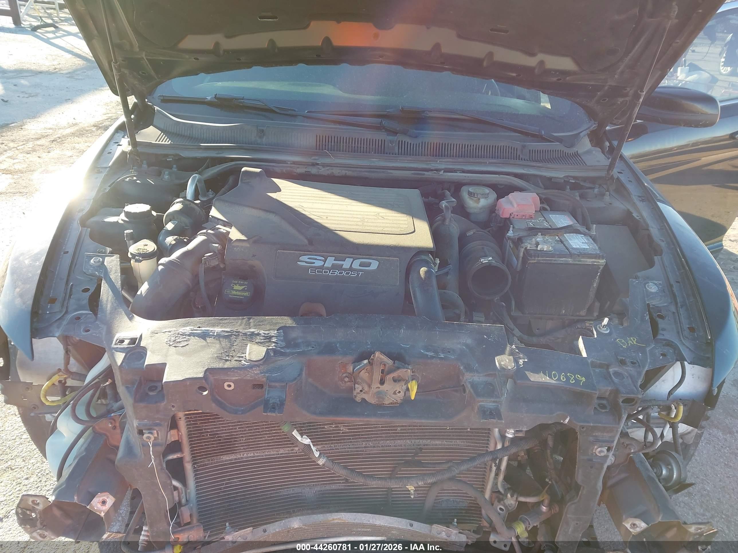 FORD TAURUS image 10