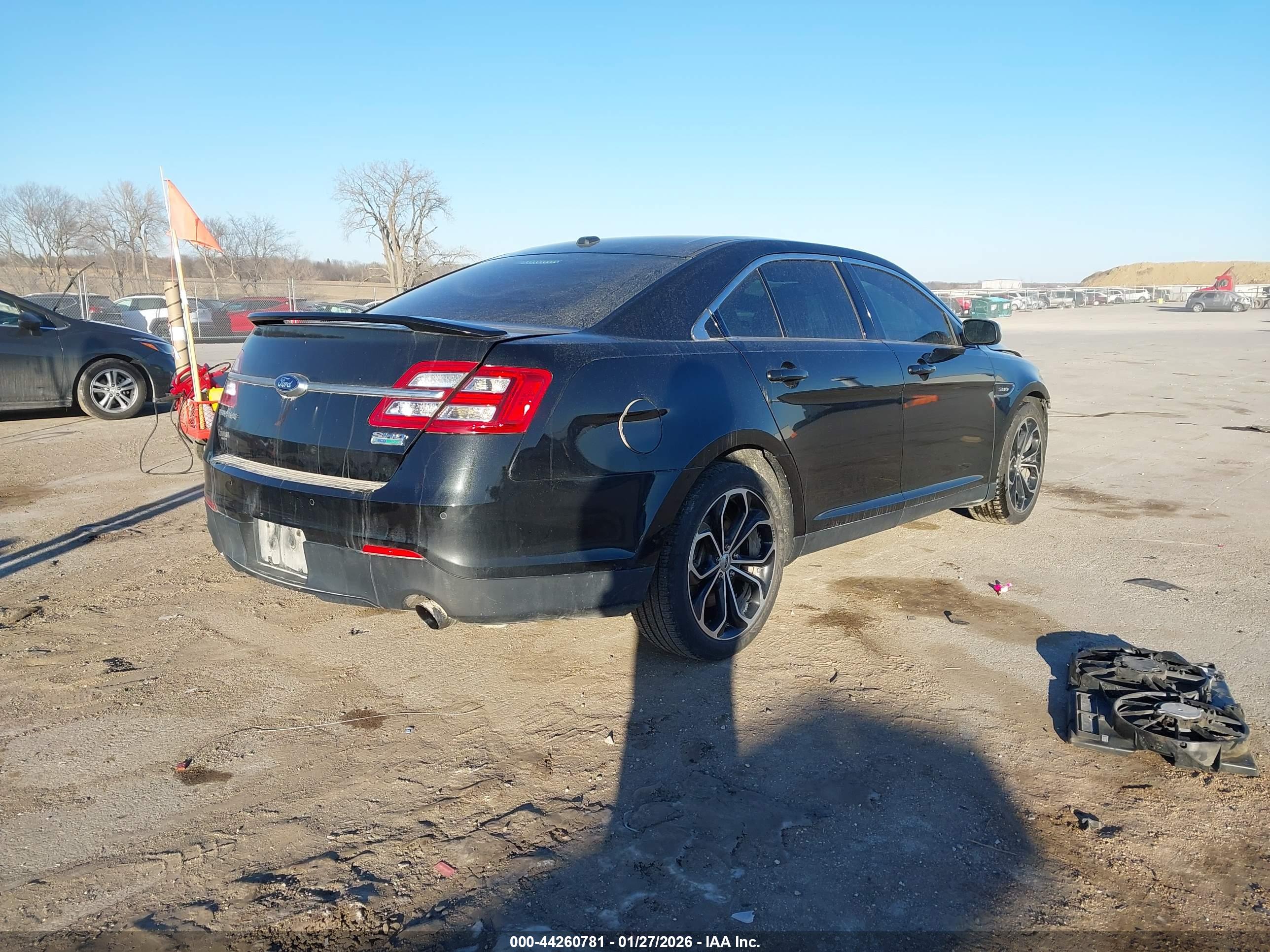 FORD TAURUS image 4