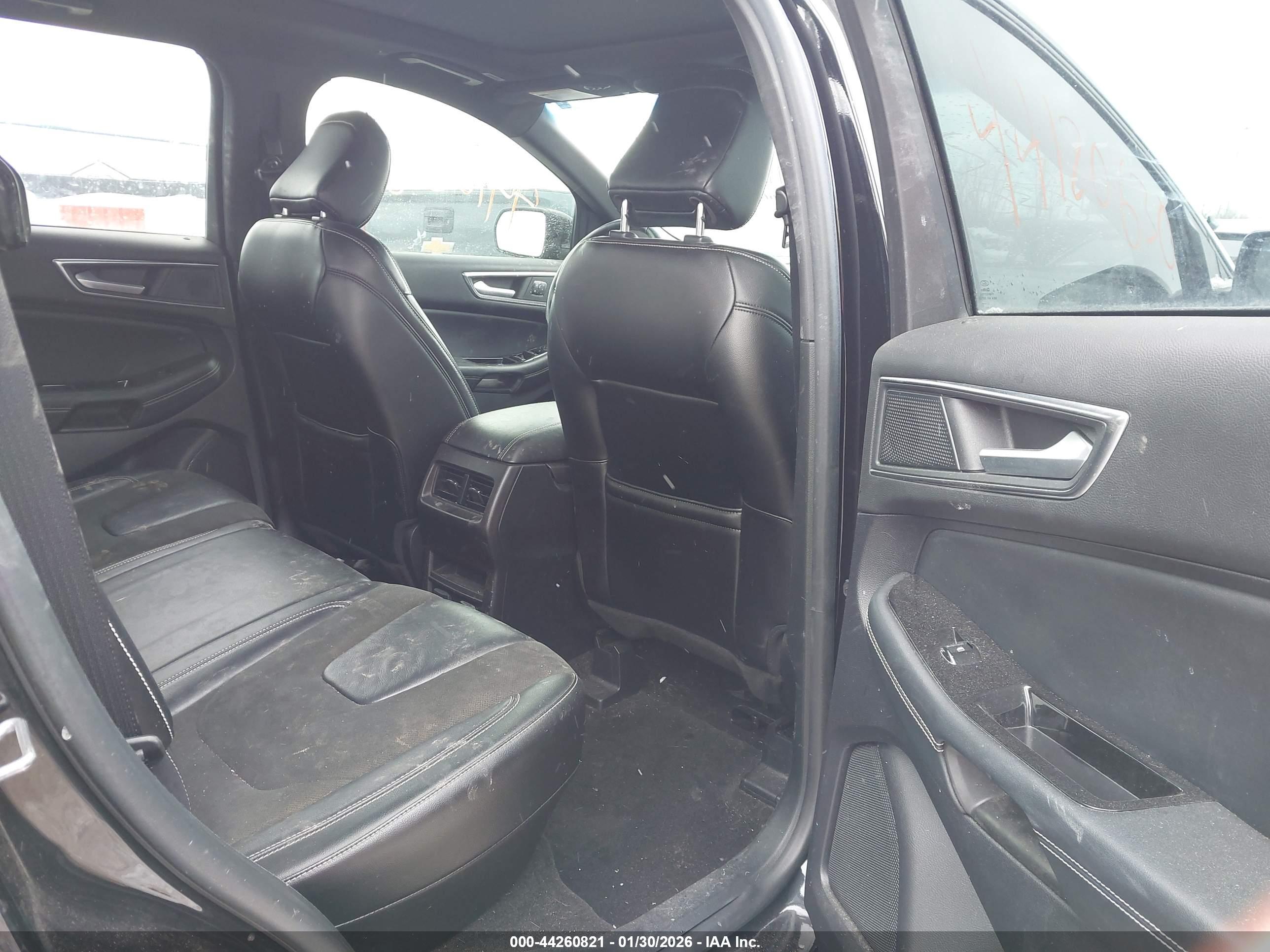 FORD EDGE image 8