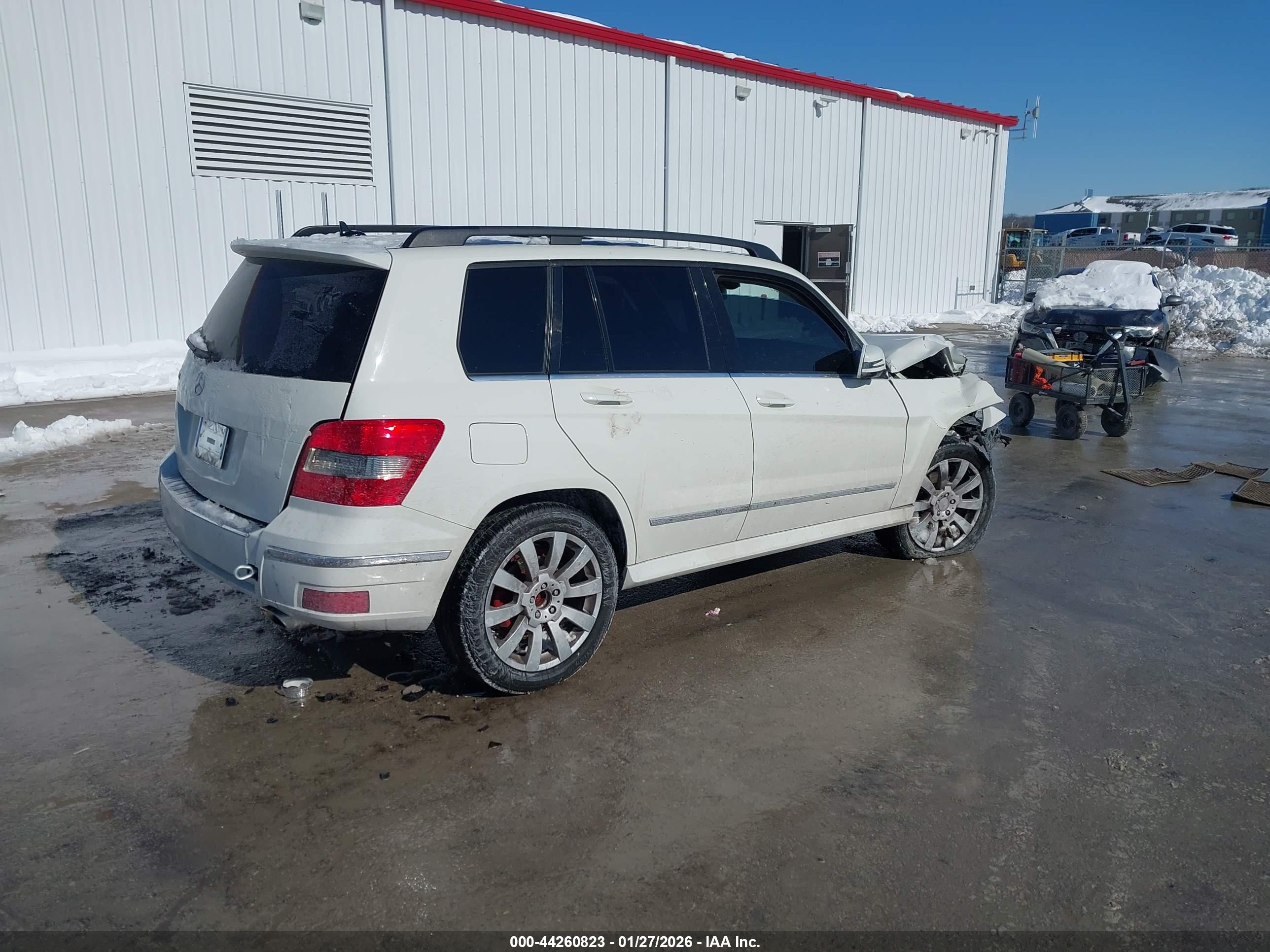MERCEDES-BENZ GLK image 4