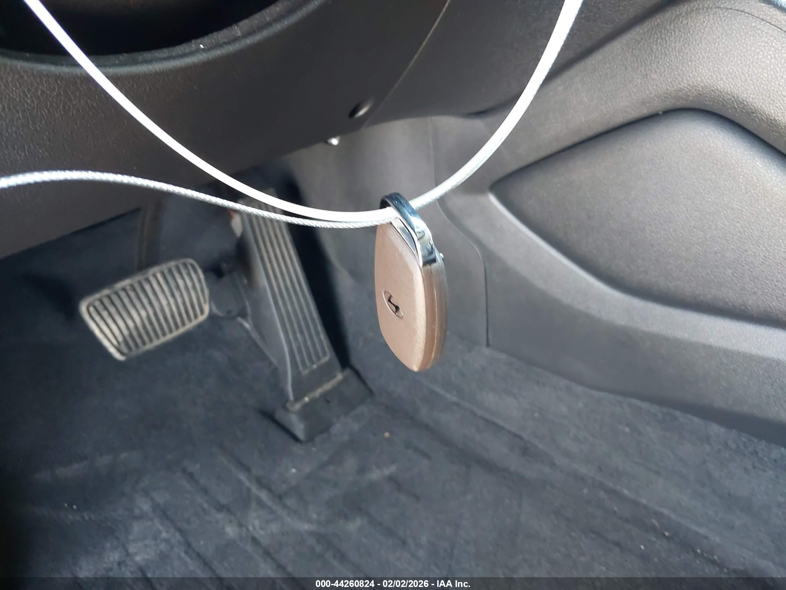 HYUNDAI TUCSON image 11
