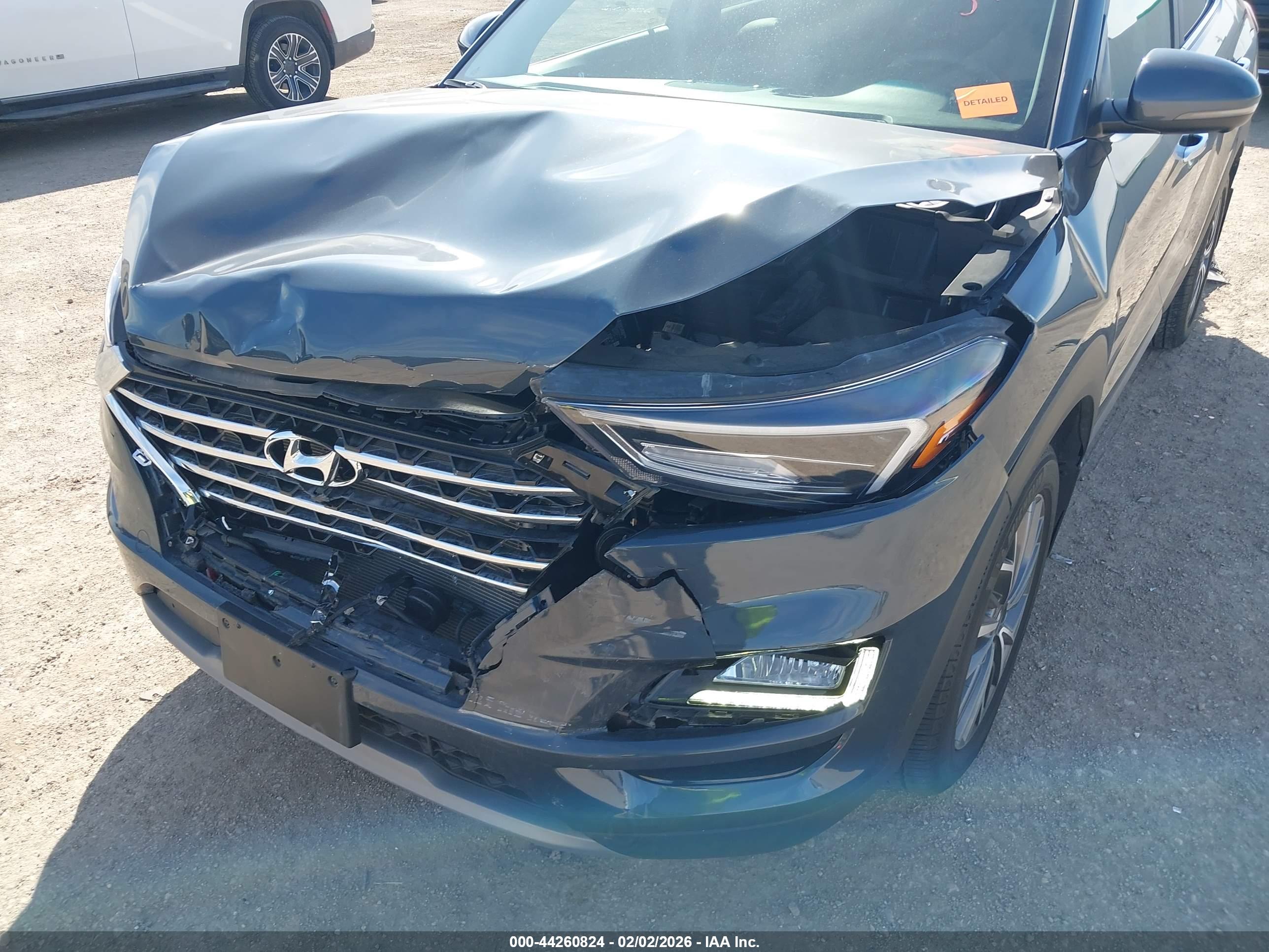 HYUNDAI TUCSON image 6