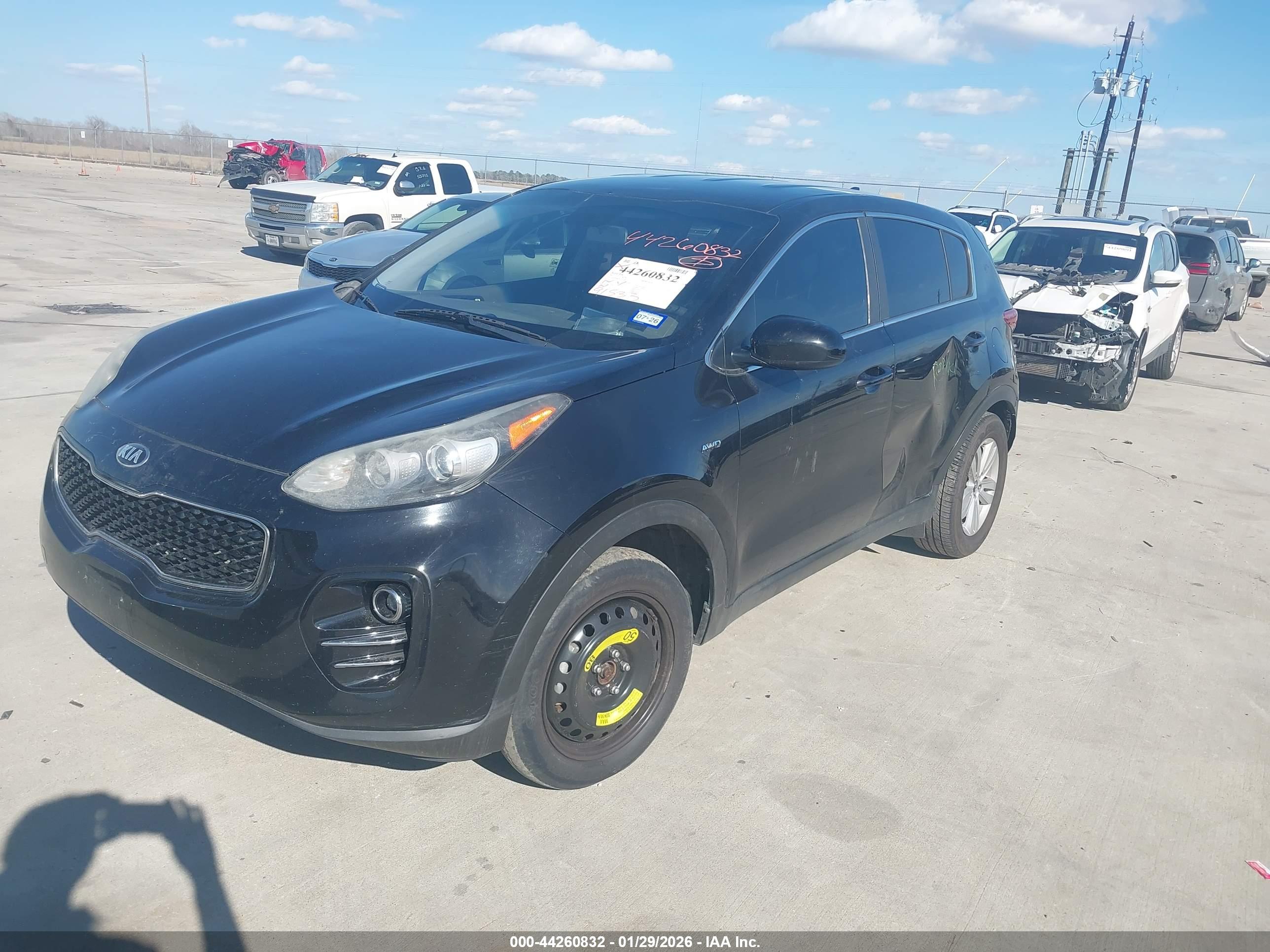 KIA SPORTAGE image 6