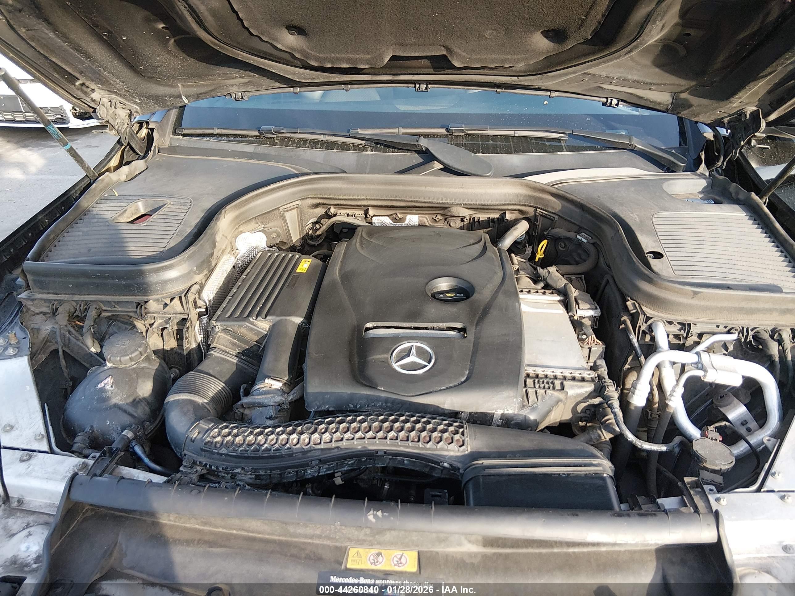MERCEDES-BENZ GLC image 10