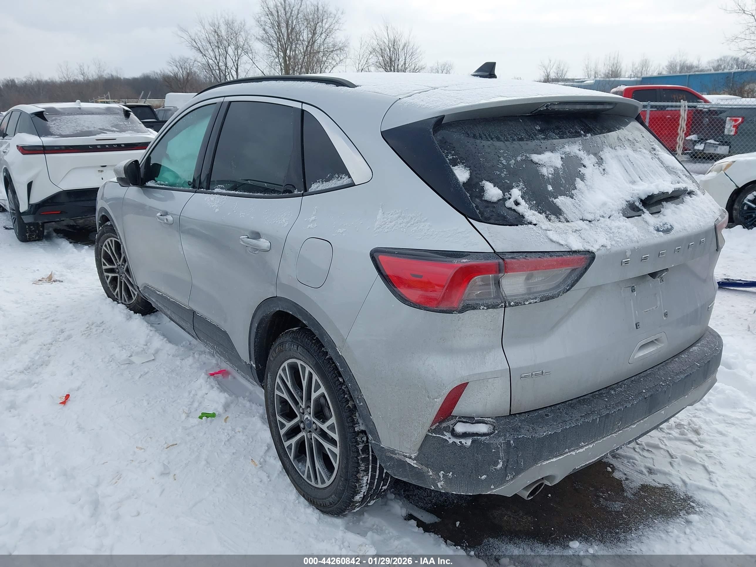 FORD ESCAPE image 3