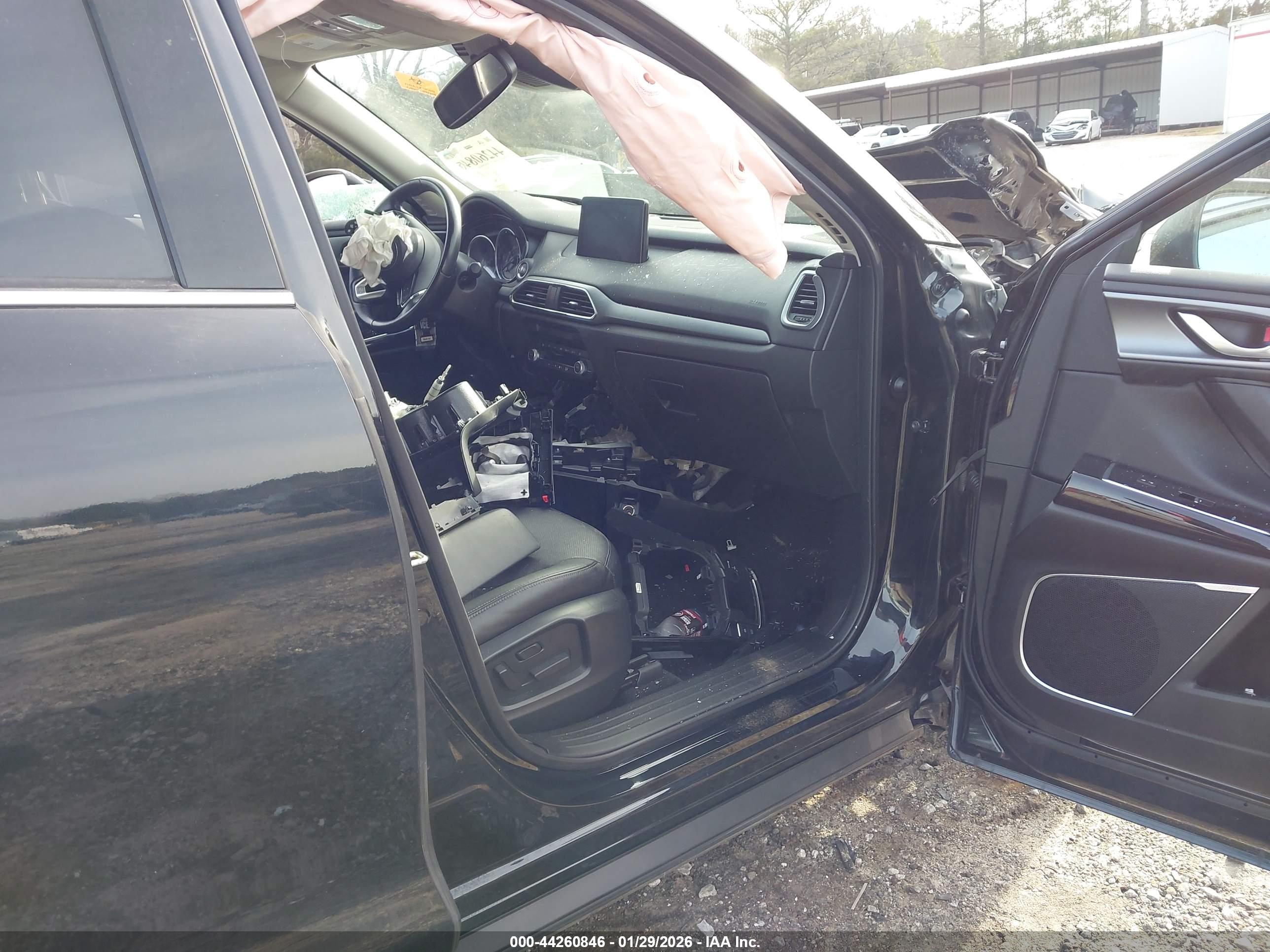 MAZDA CX-9 image 5