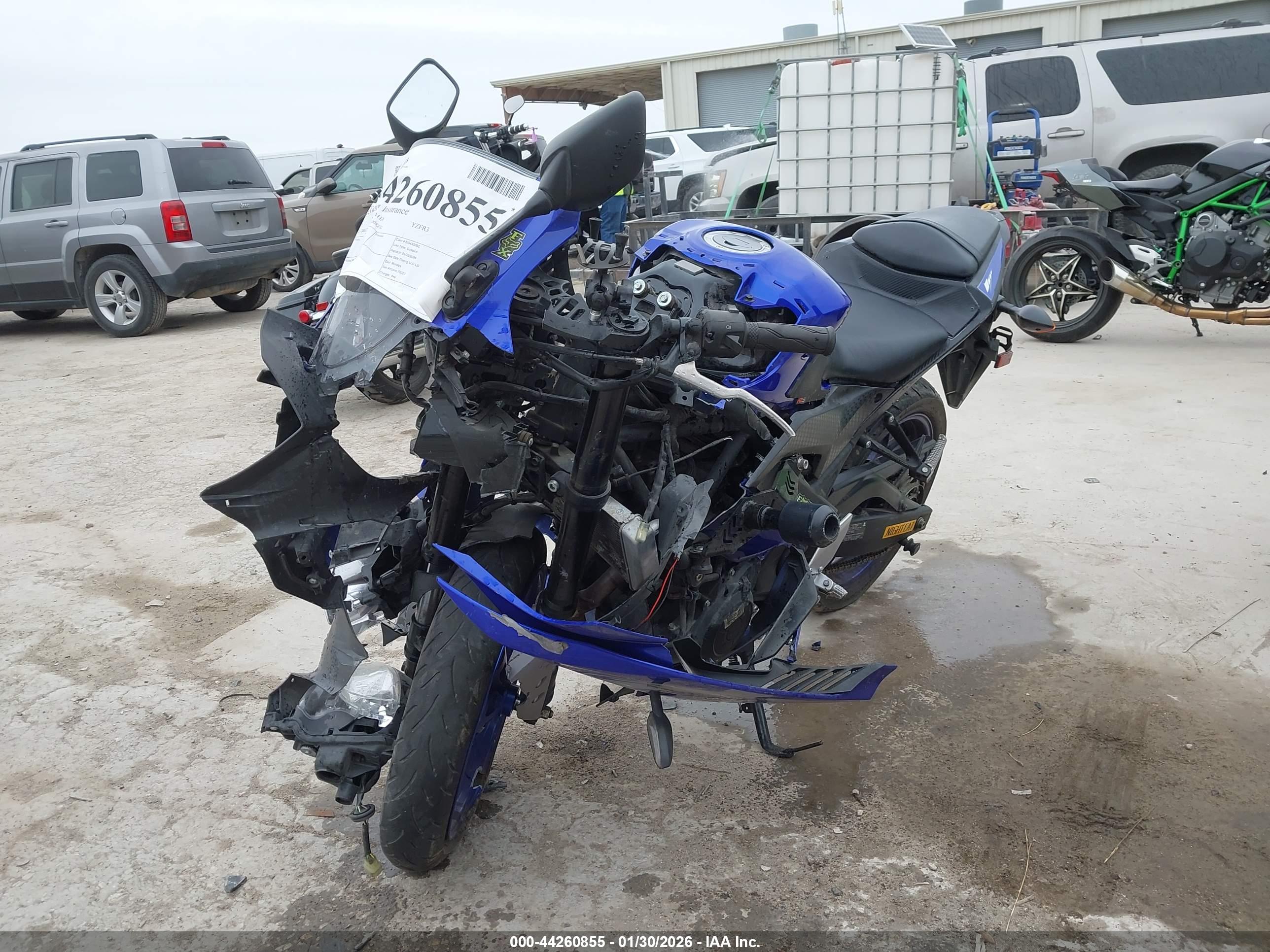 YAMAHA YZFR3 image 2