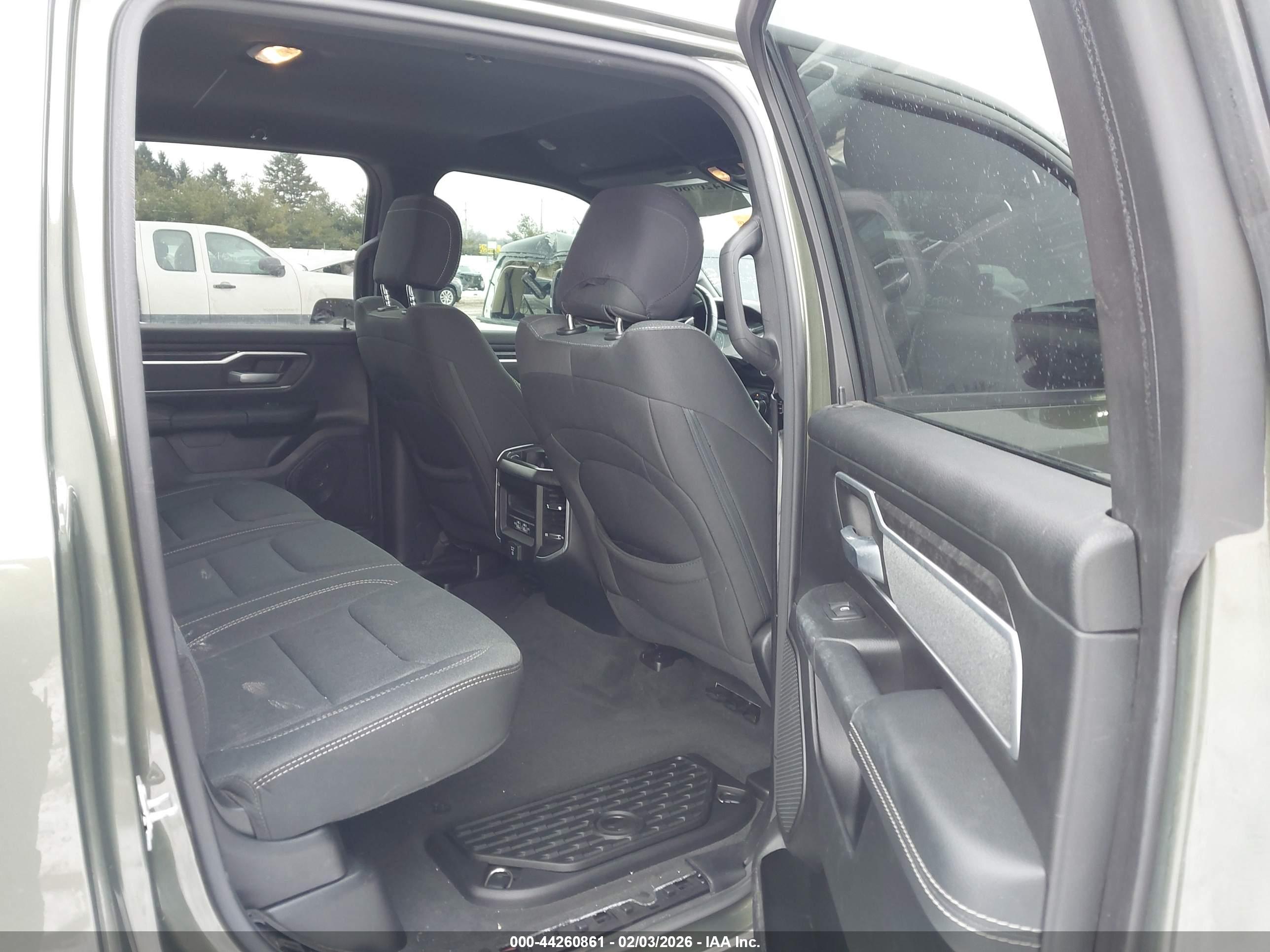 RAM 1500 image 8