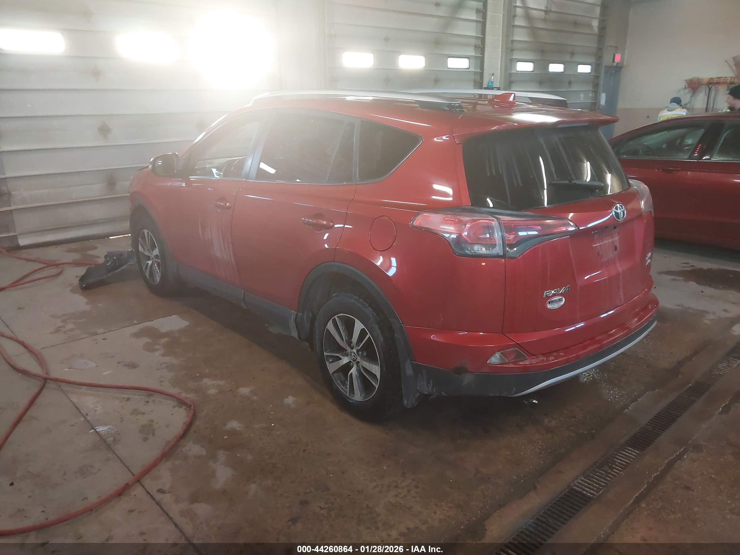 TOYOTA RAV4 image 3