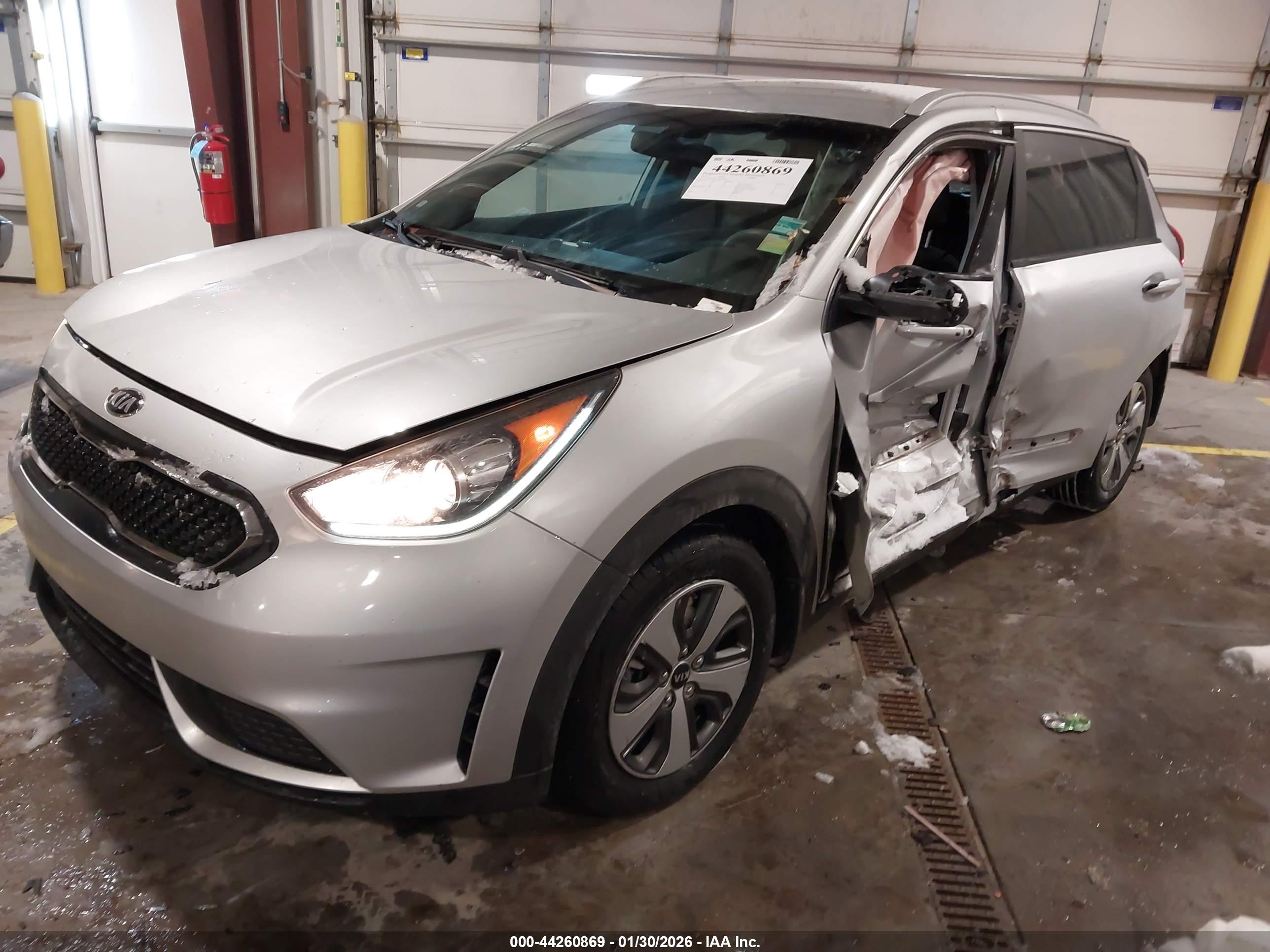 KIA NIRO image 2