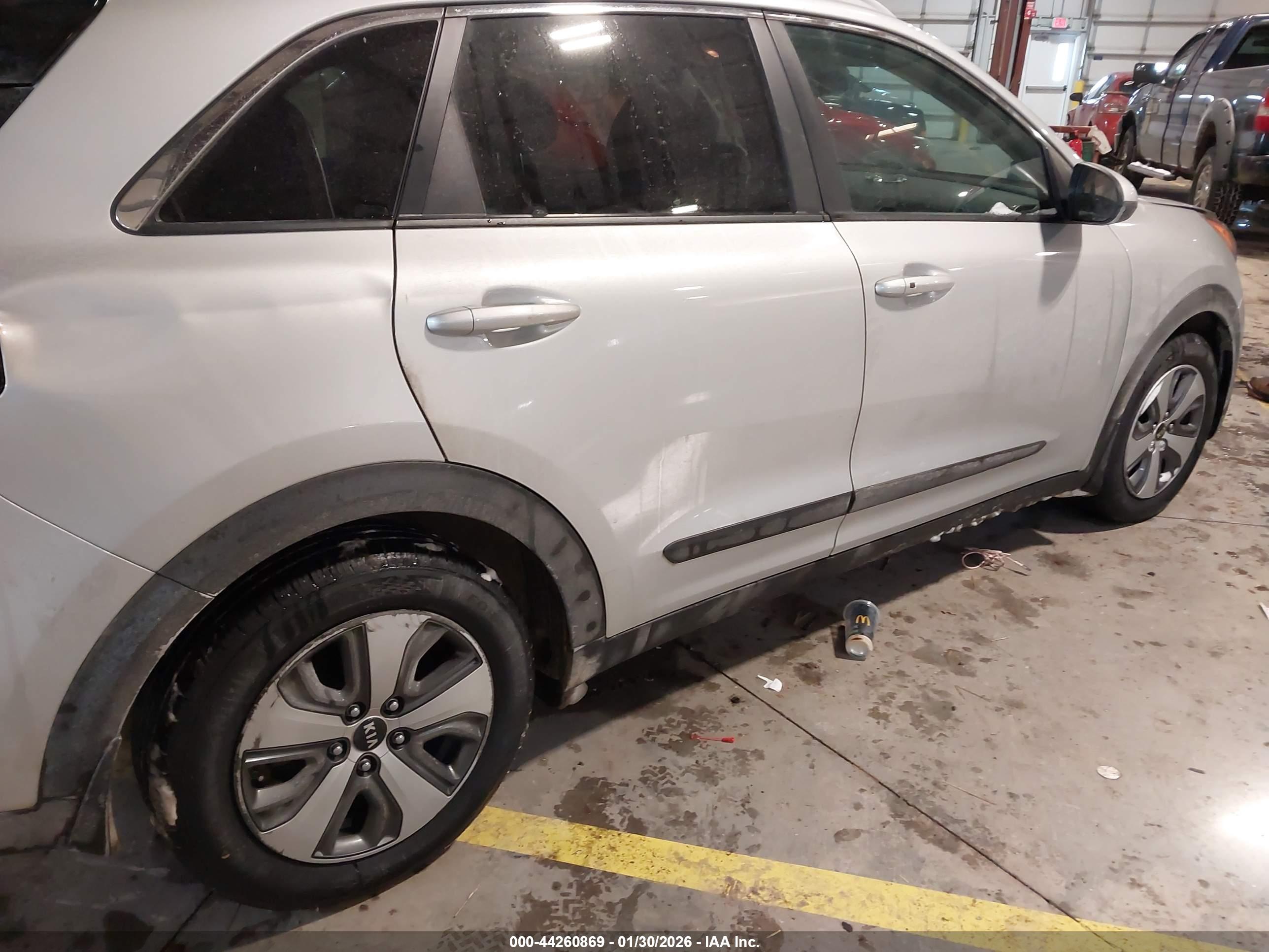 KIA NIRO image 4