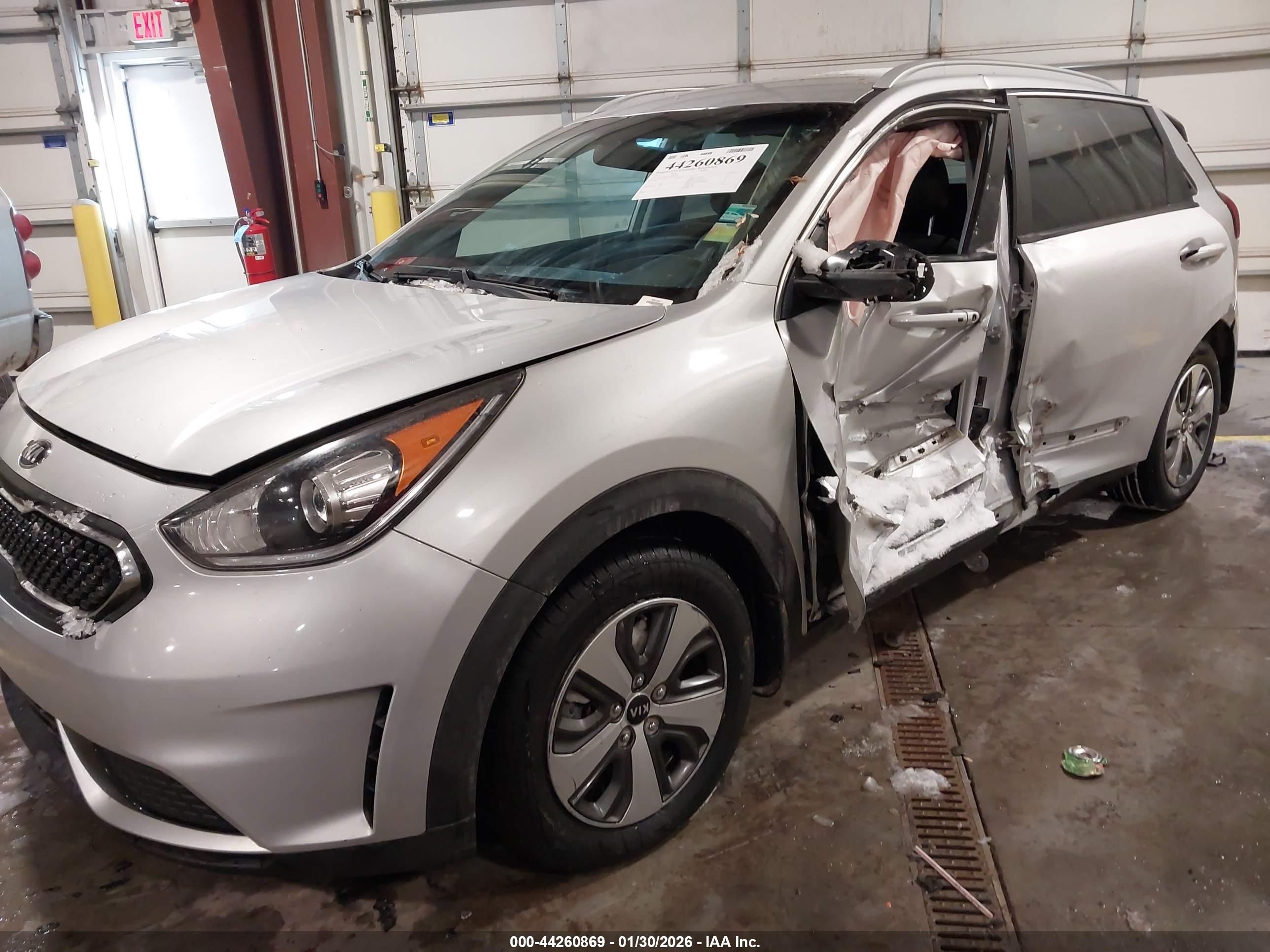 KIA NIRO image 6