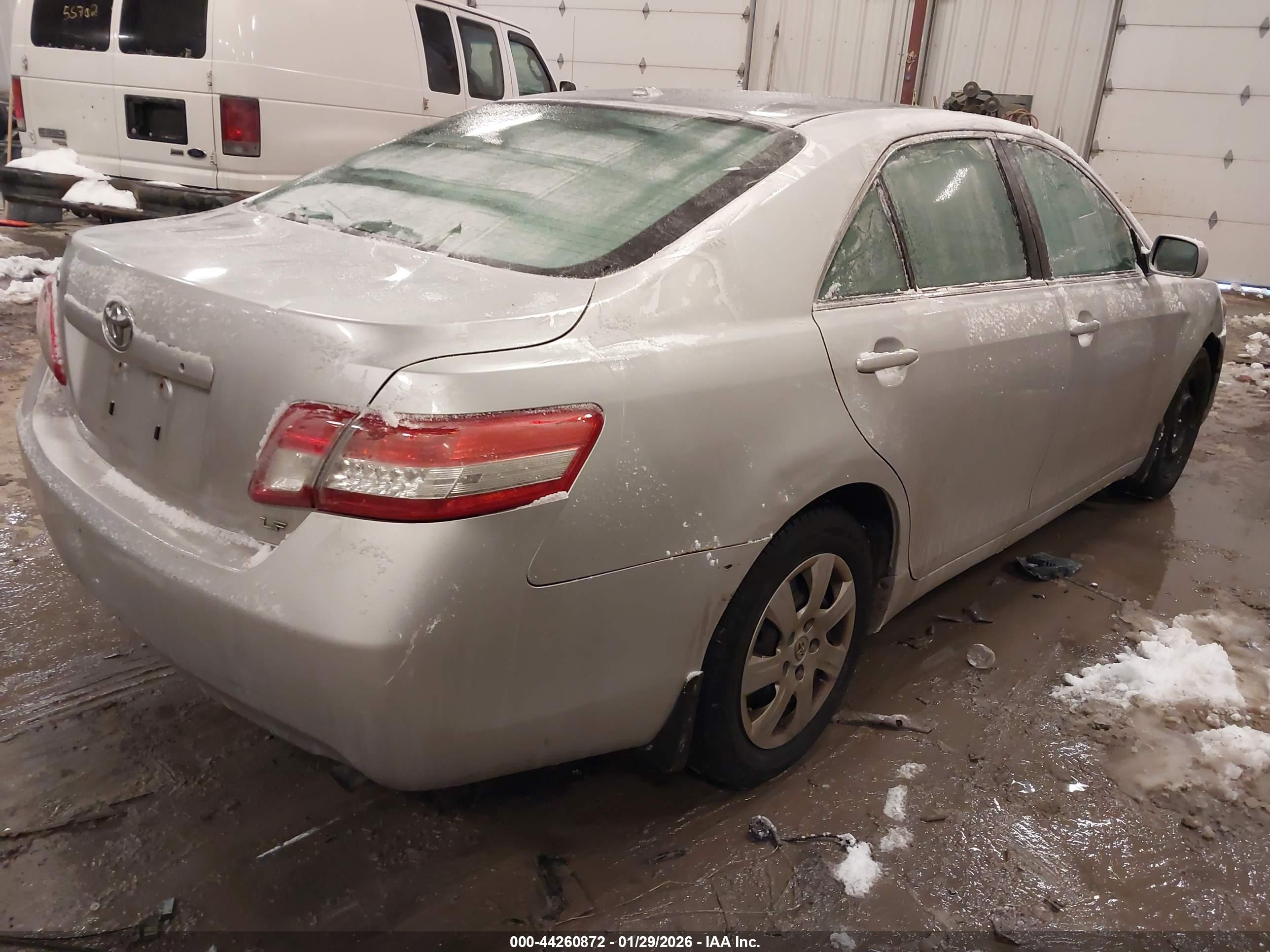 TOYOTA CAMRY image 4