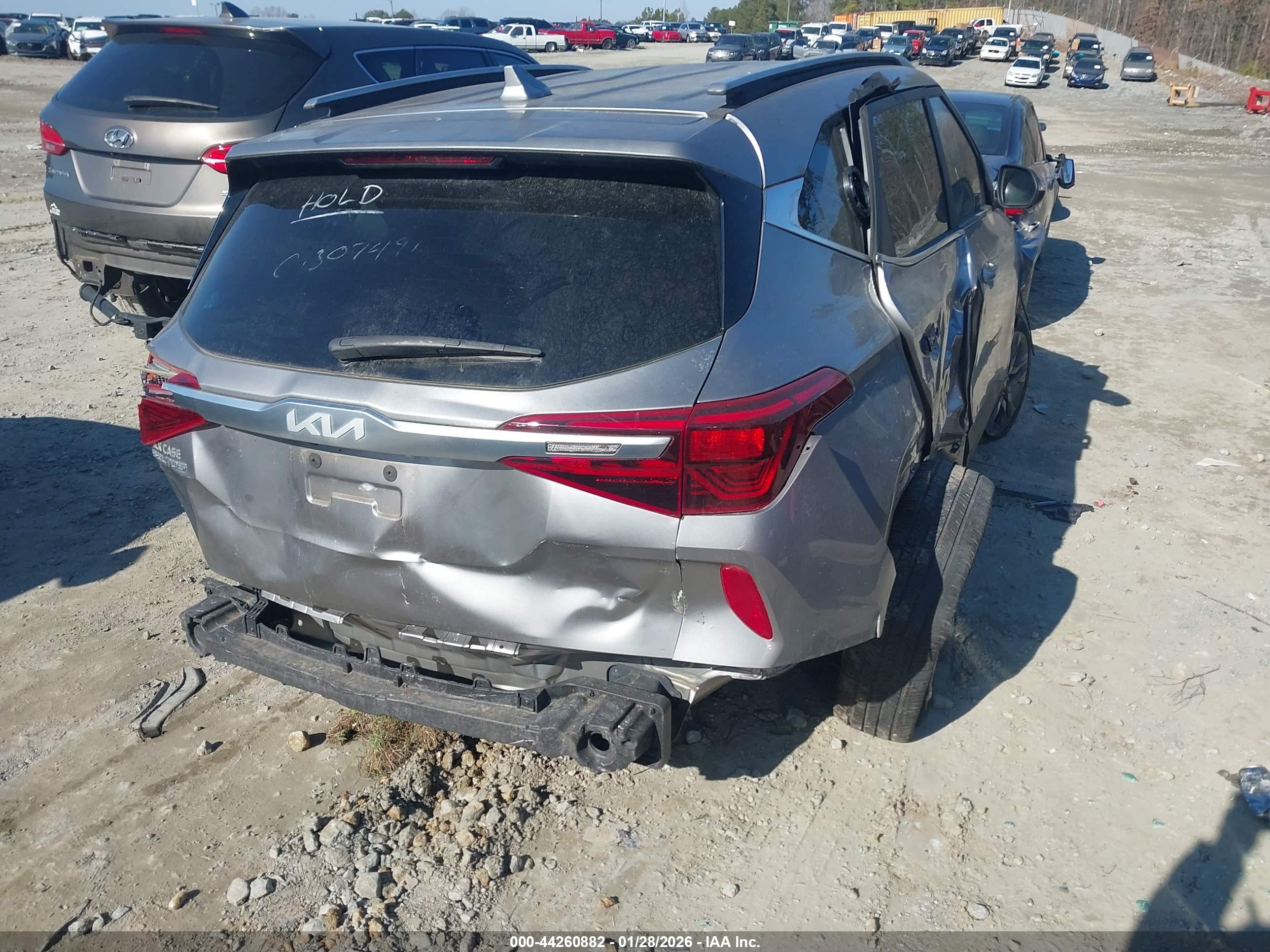 KIA SELTOS image 4