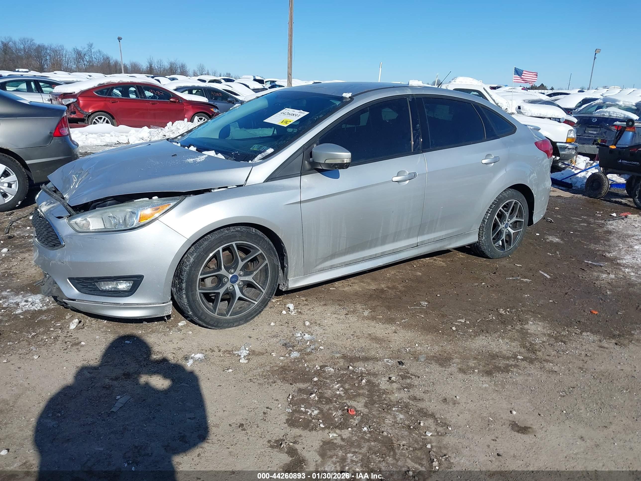 FORD FOCUS image 2