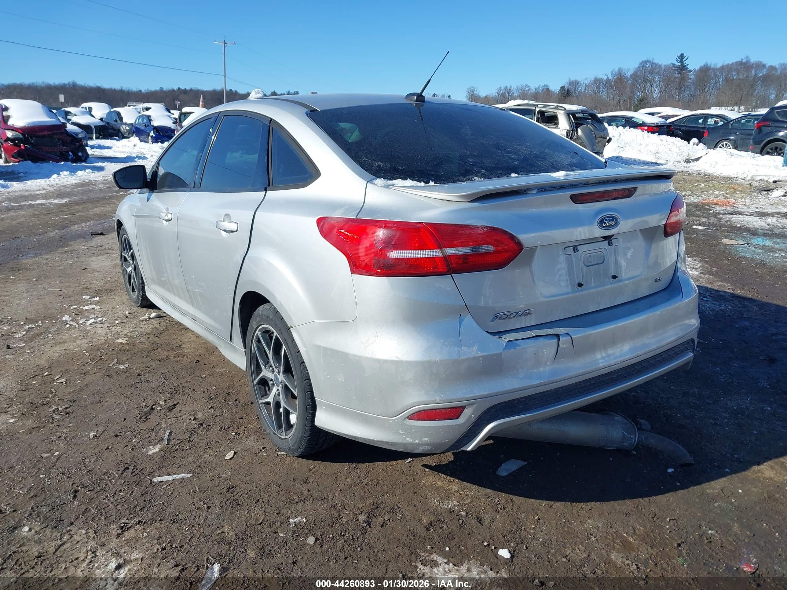 FORD FOCUS image 3
