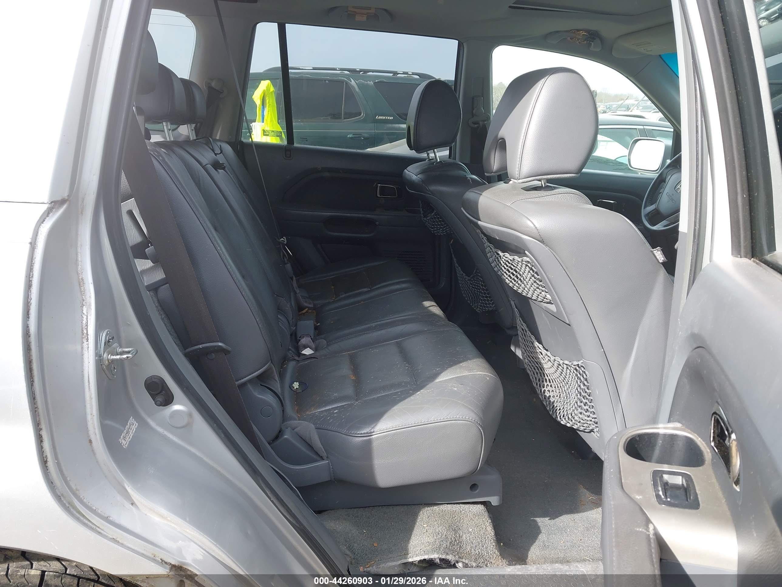 HONDA PILOT image 8