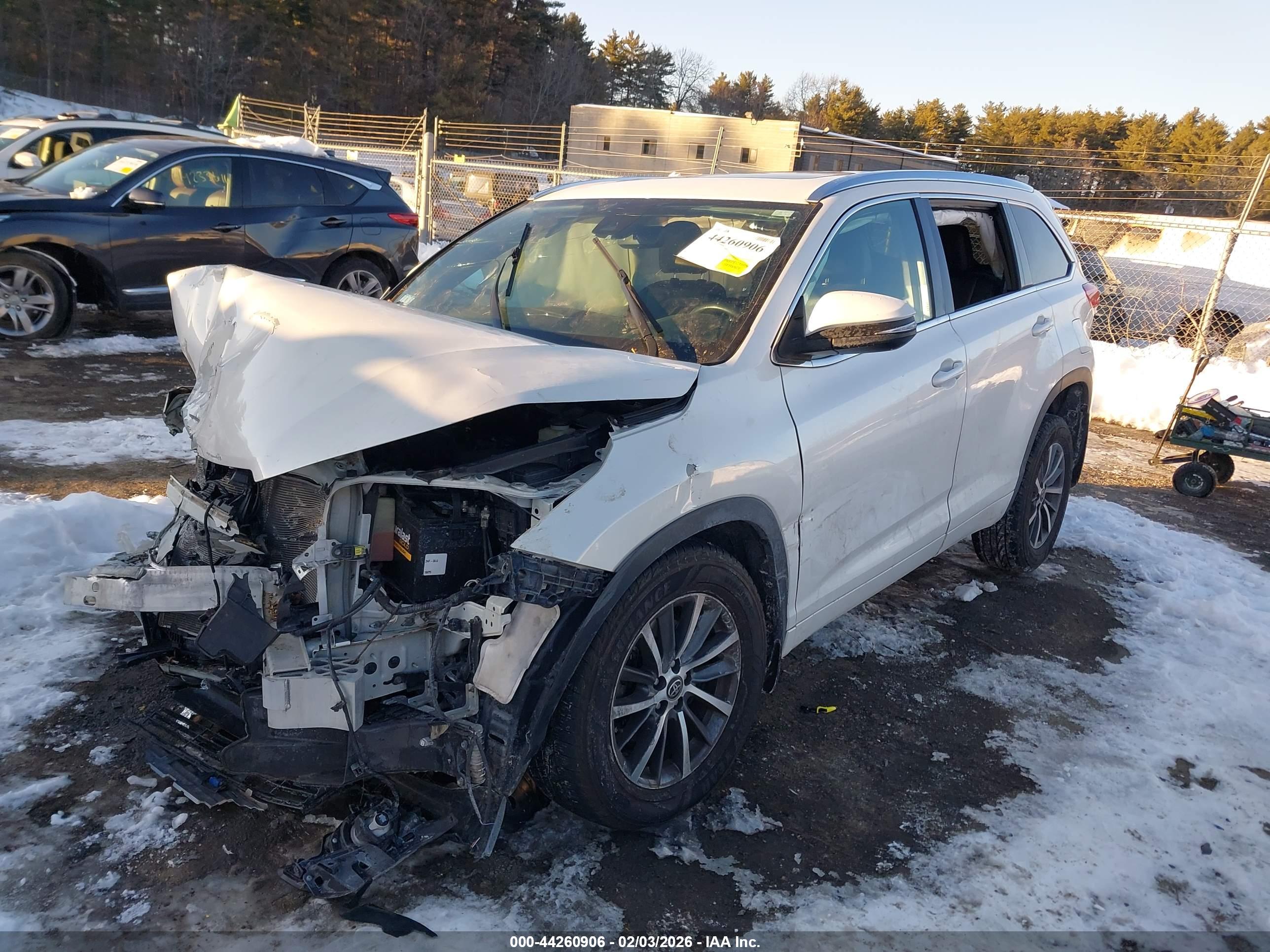 TOYOTA HIGHLANDER image 2