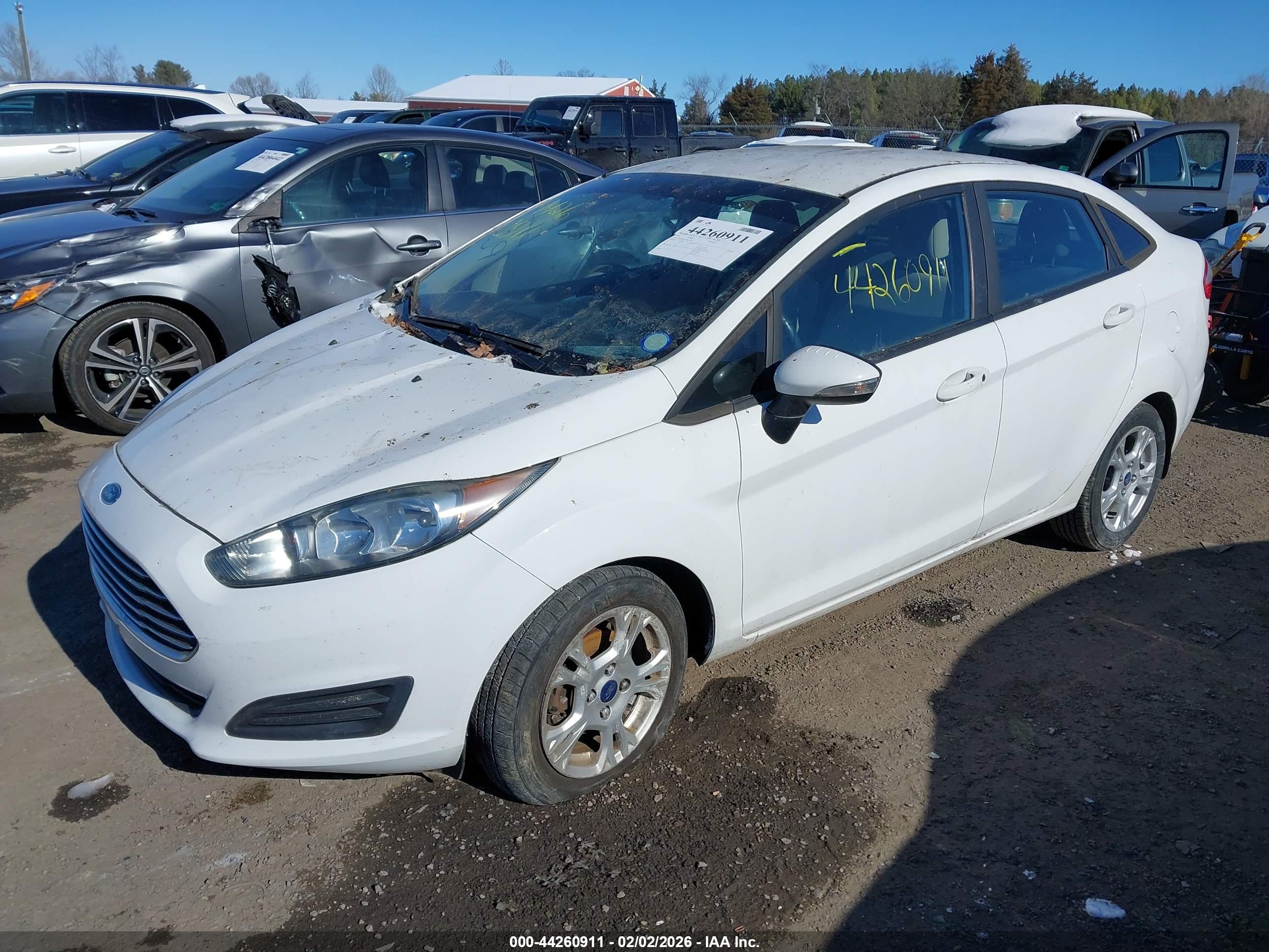 FORD FIESTA image 2
