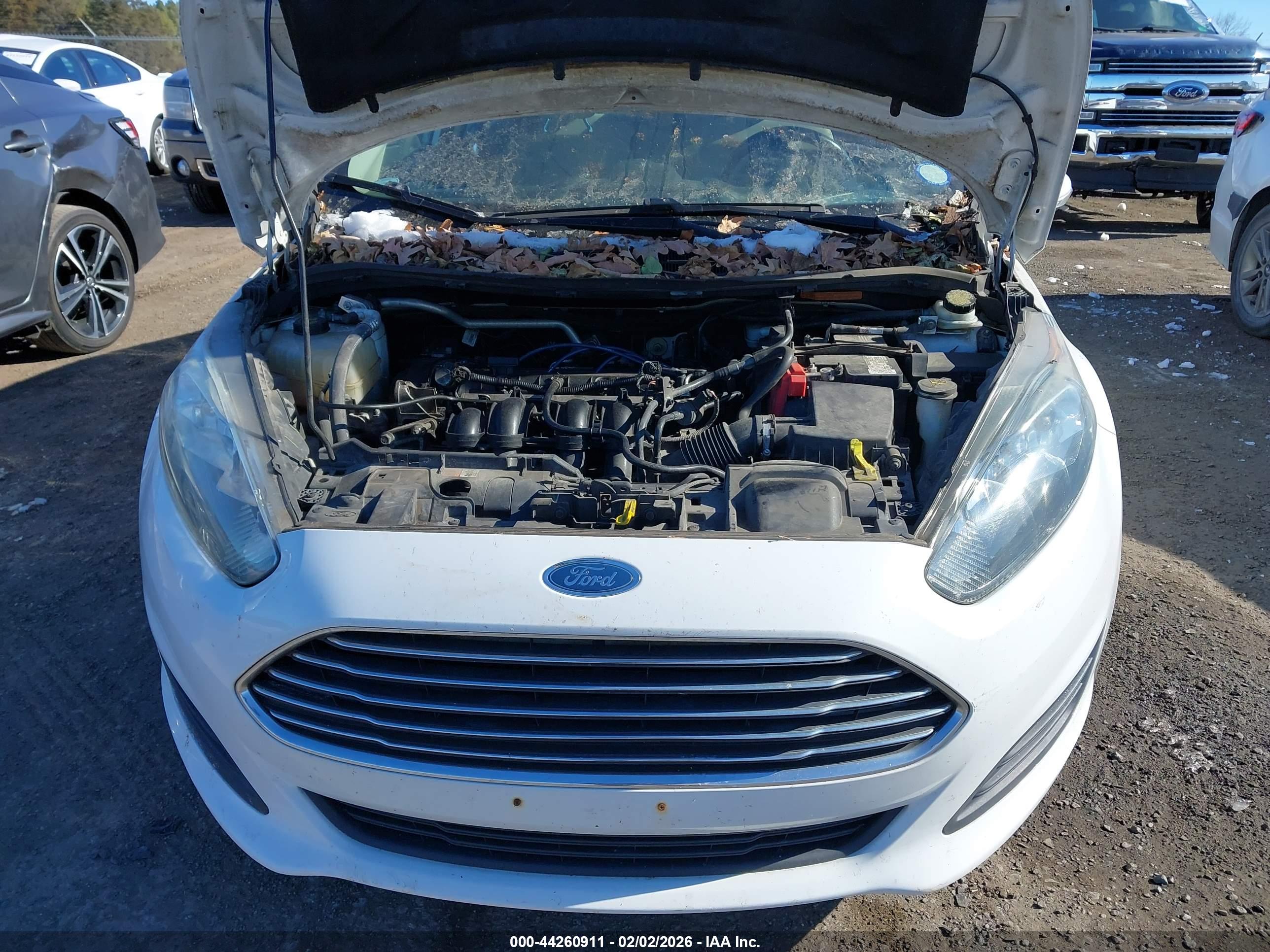 FORD FIESTA image 6