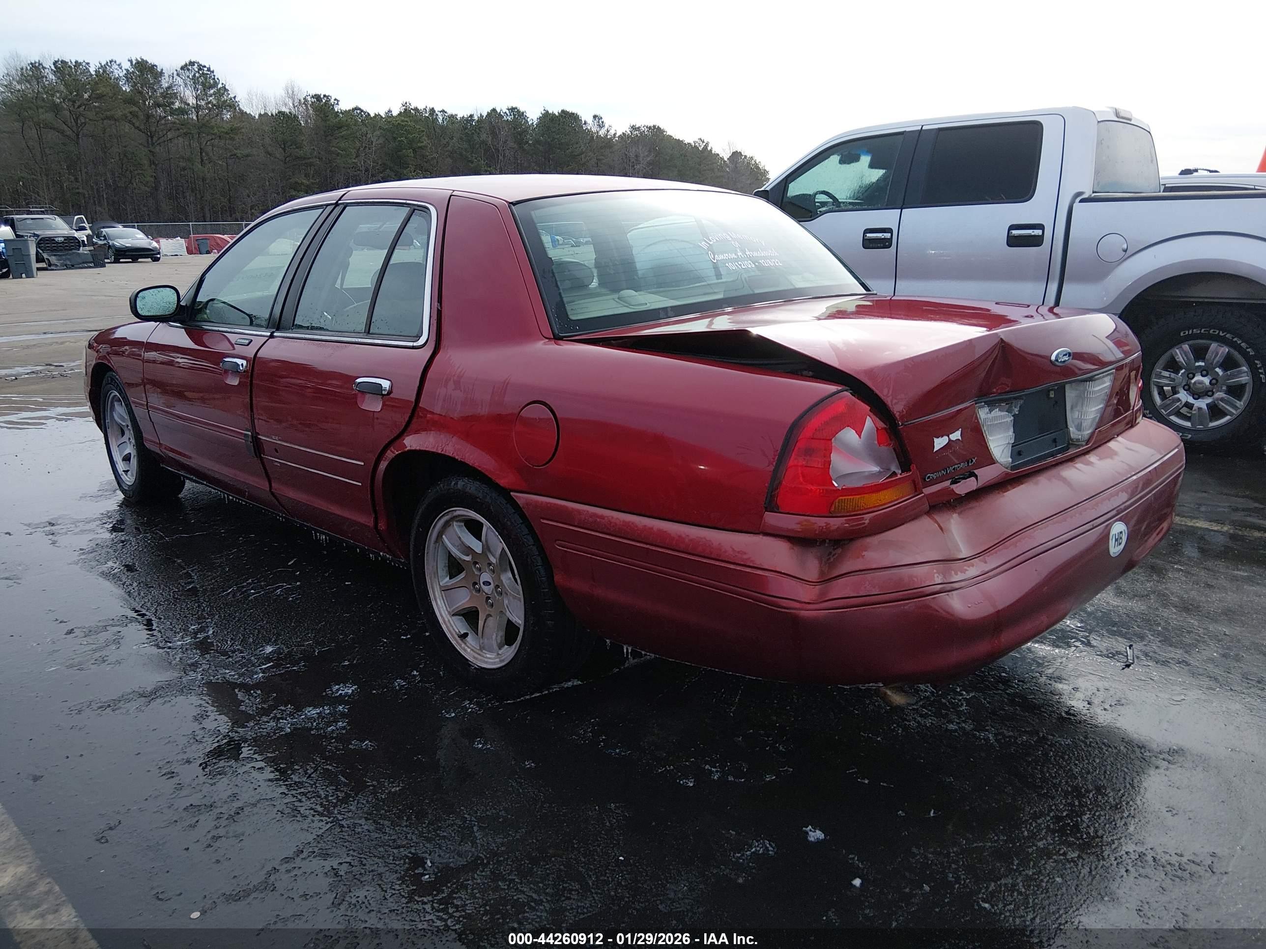FORD CROWN image 3