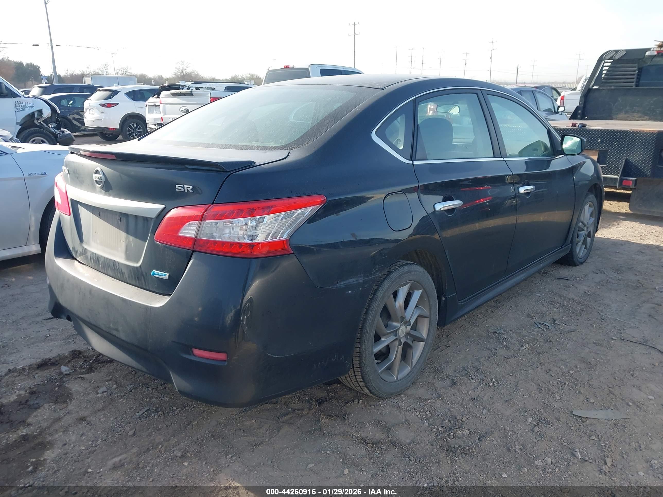 NISSAN SENTRA image 4